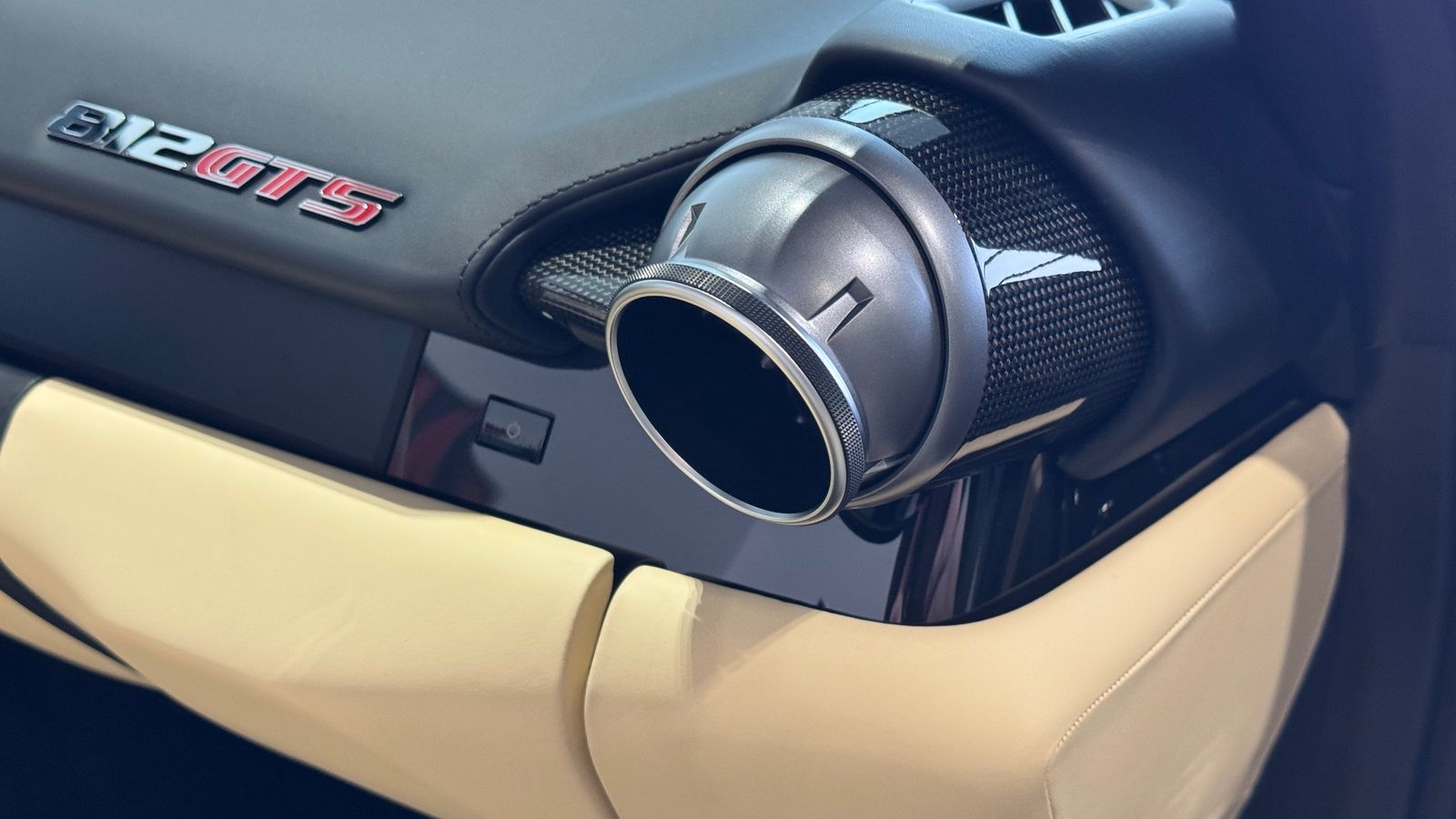 2021 Ferrari 812 GTS RWD