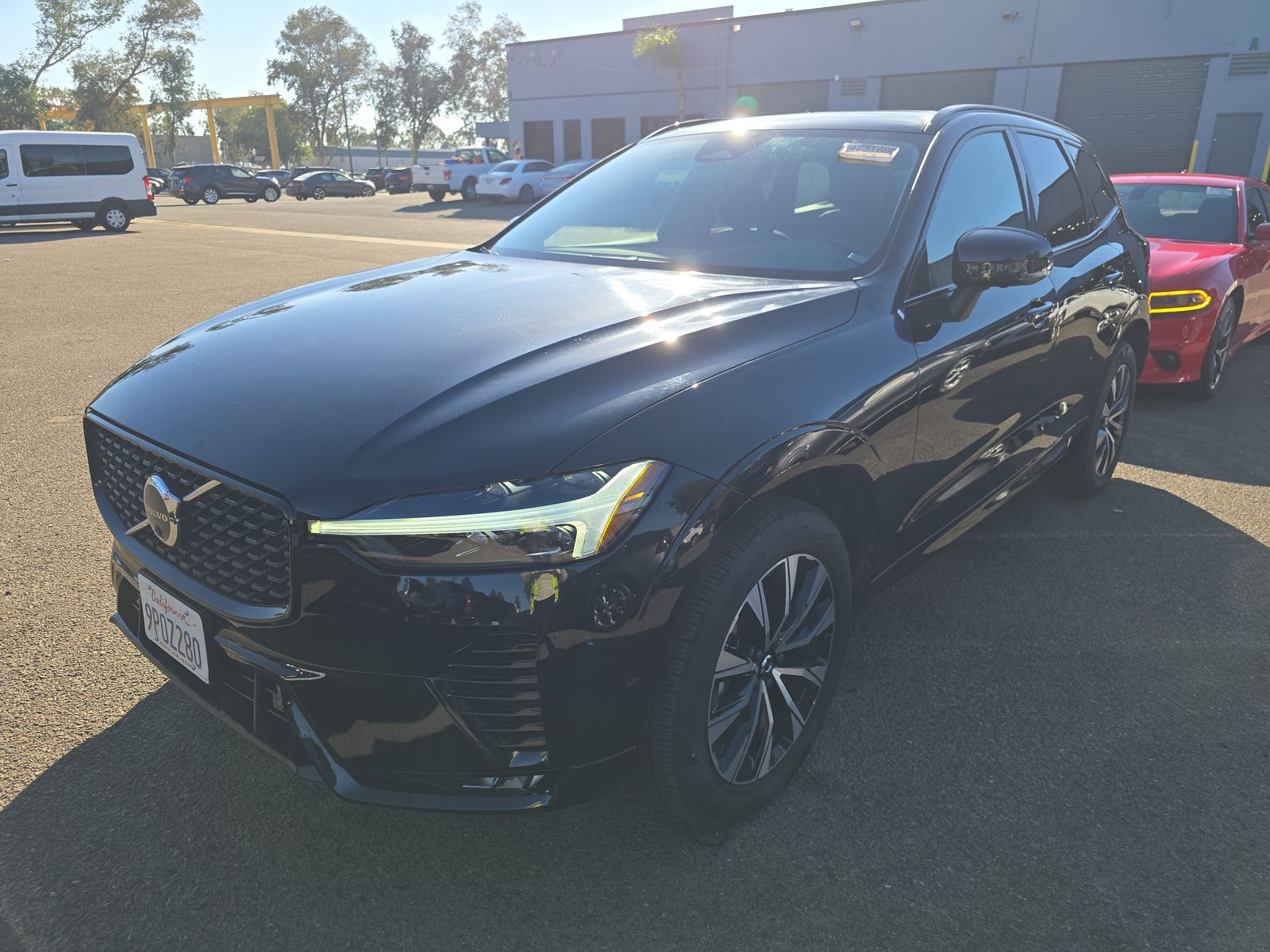 2025 Volvo XC60 B5 Plus AWD