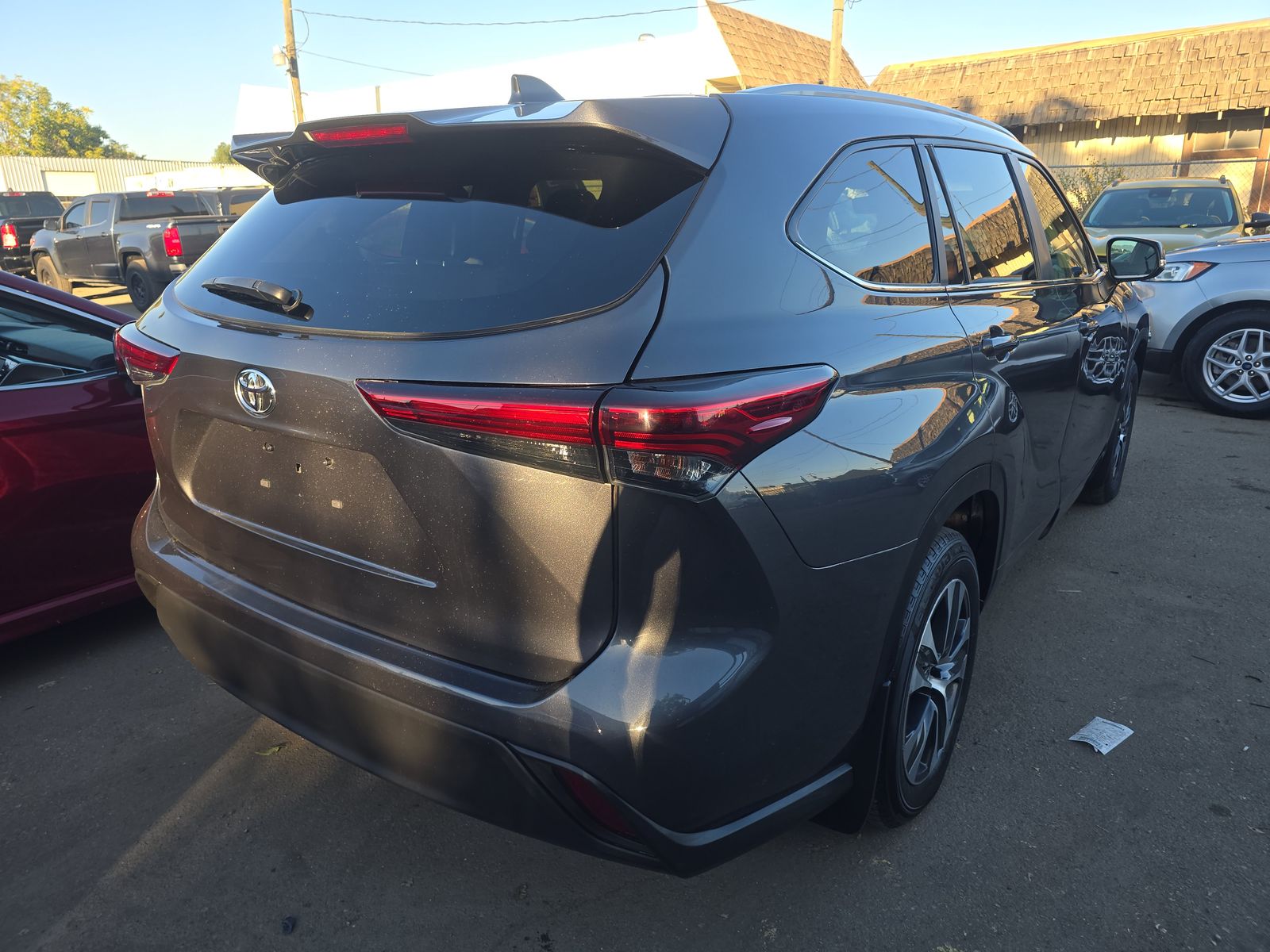 2023 Toyota Highlander XLE FWD