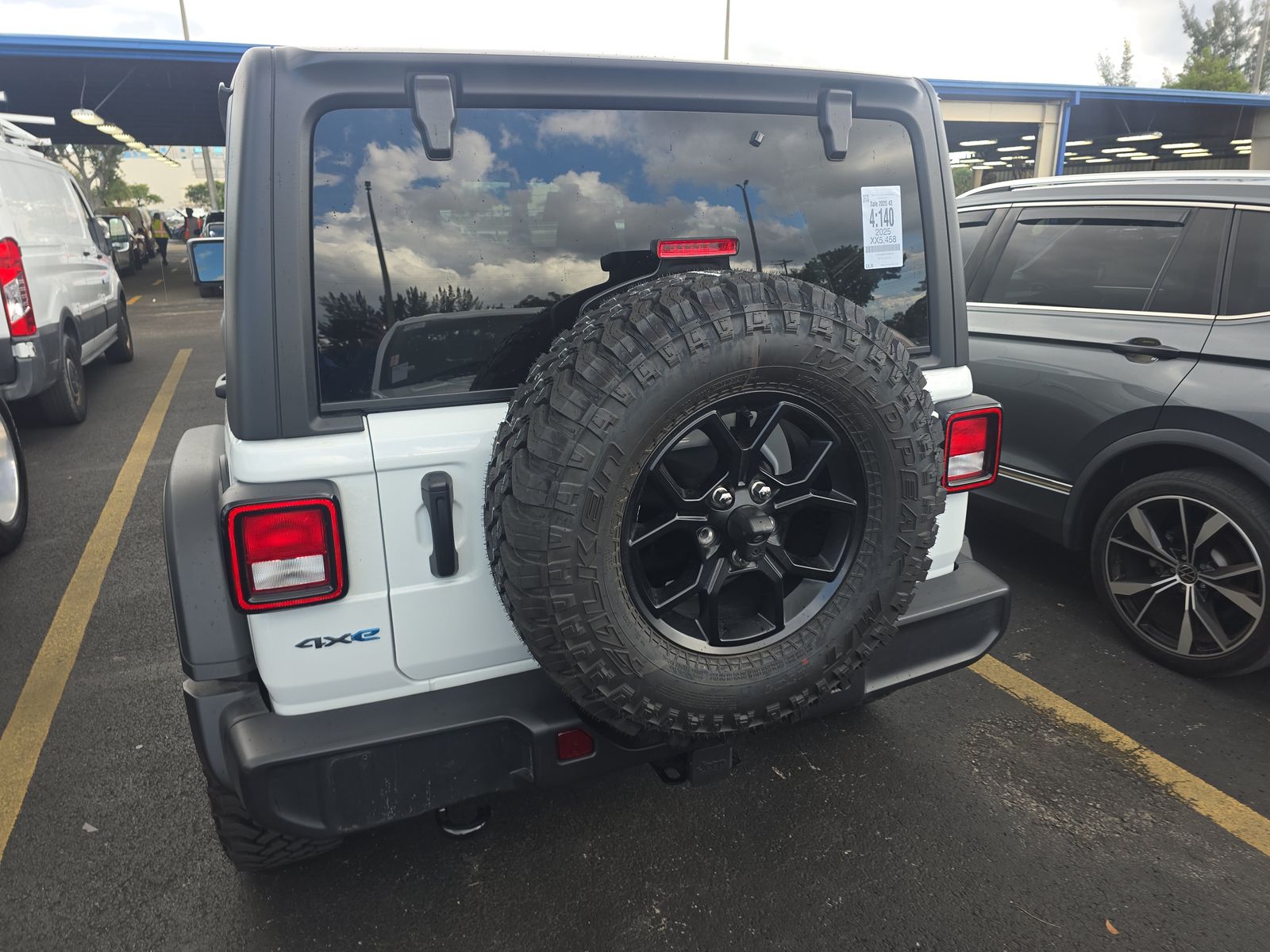 2025 Jeep Wrangler 4xe Willys AWD