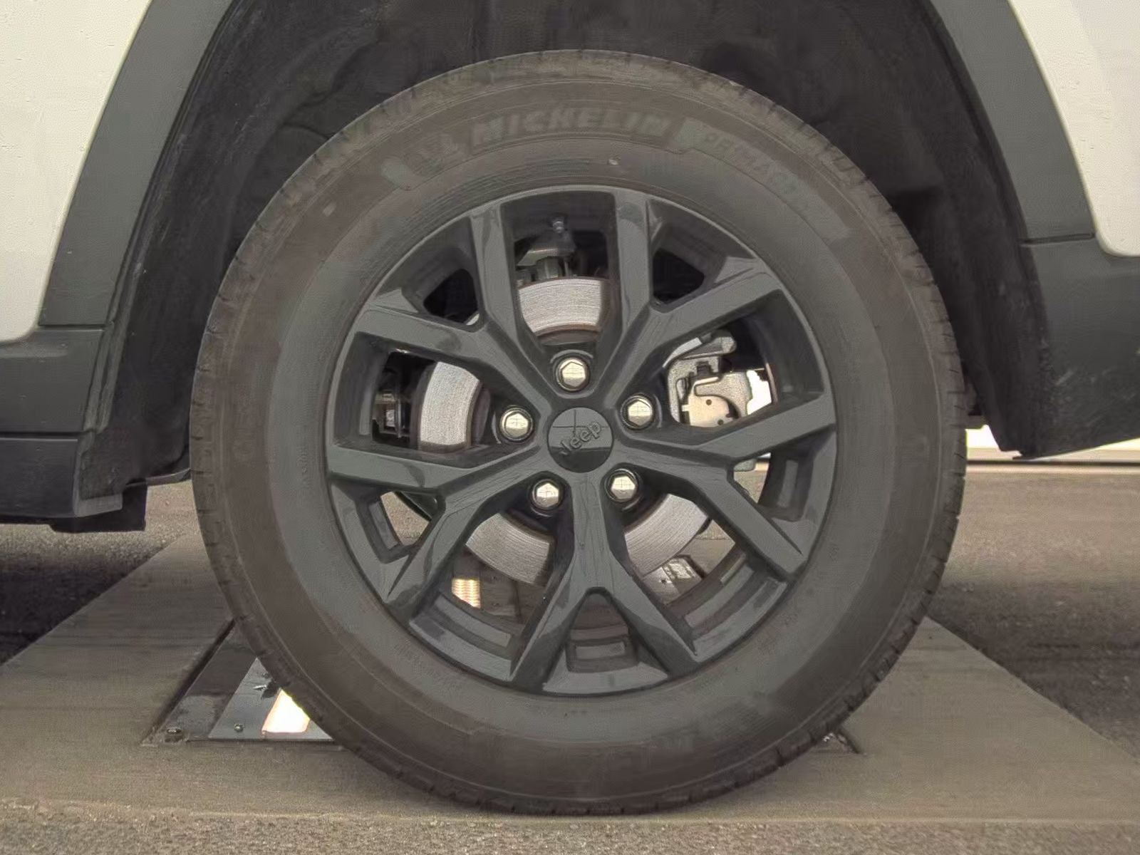 2024 Jeep Grand Cherokee Altitude AWD