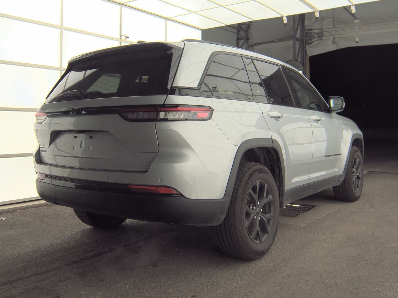 2024 Jeep Grand Cherokee Altitude AWD