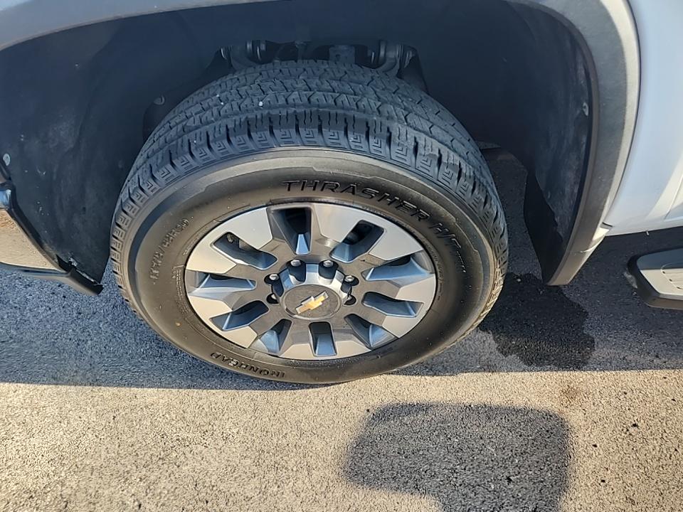 2022 Chevrolet Silverado 2500HD Custom AWD