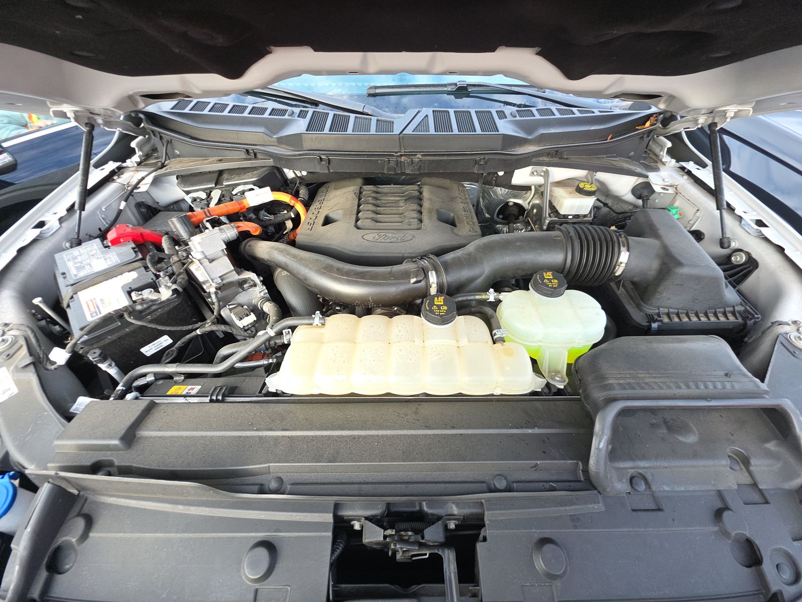 2023 Ford F-150 Hybrid XLT AWD