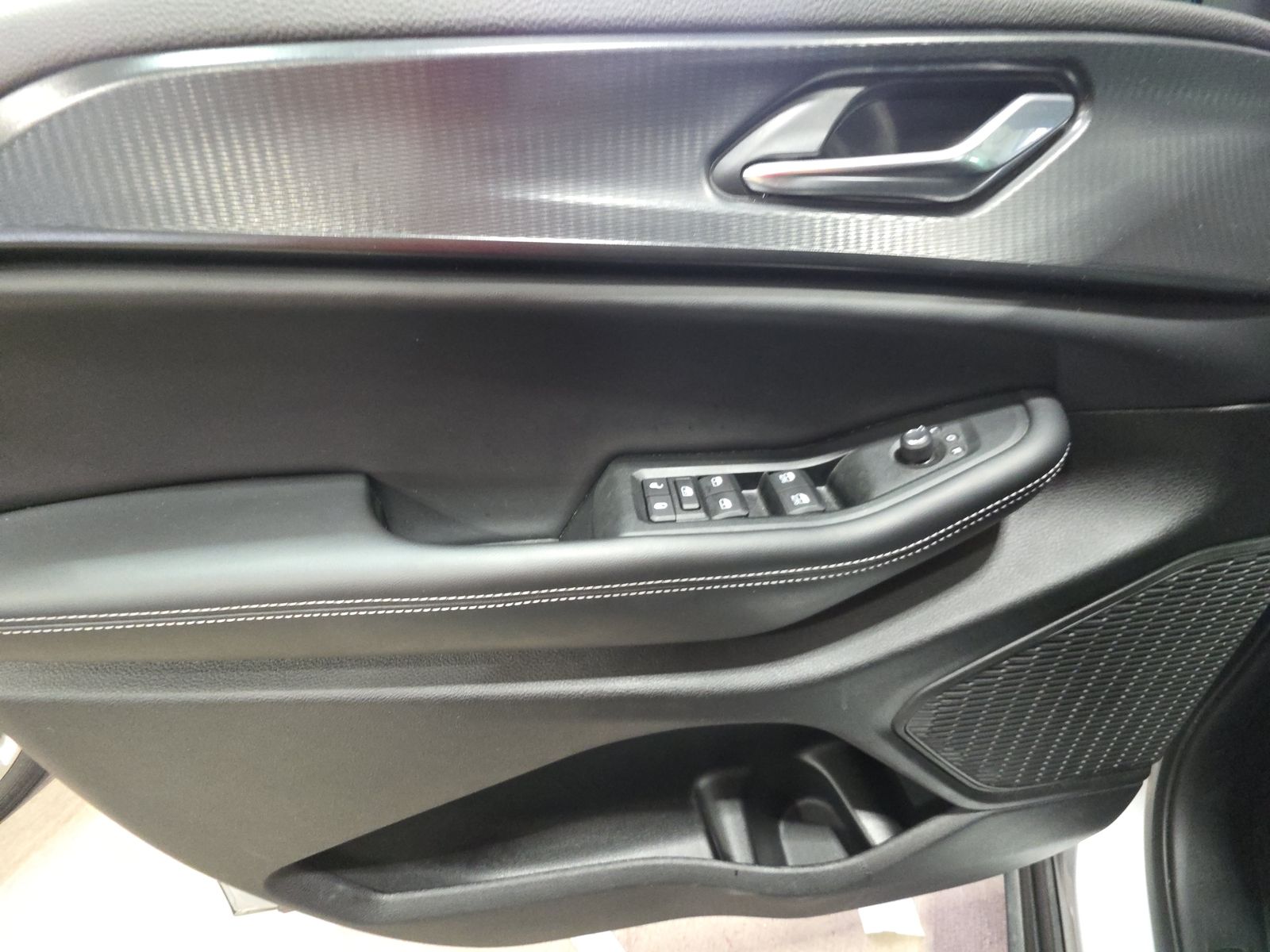 2024 Jeep Grand Cherokee Altitude AWD