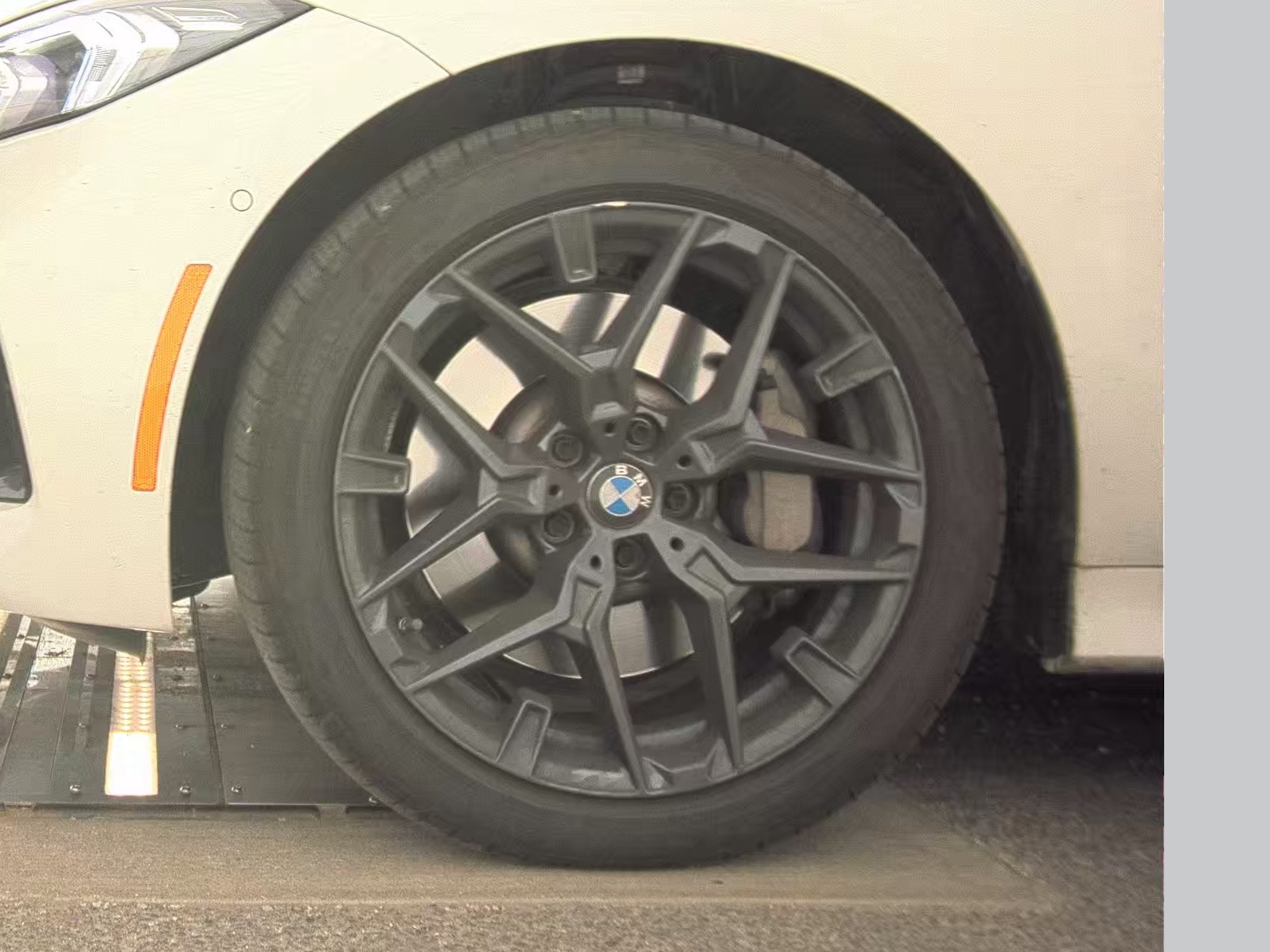 2025 BMW 3 Series 330i xDrive AWD