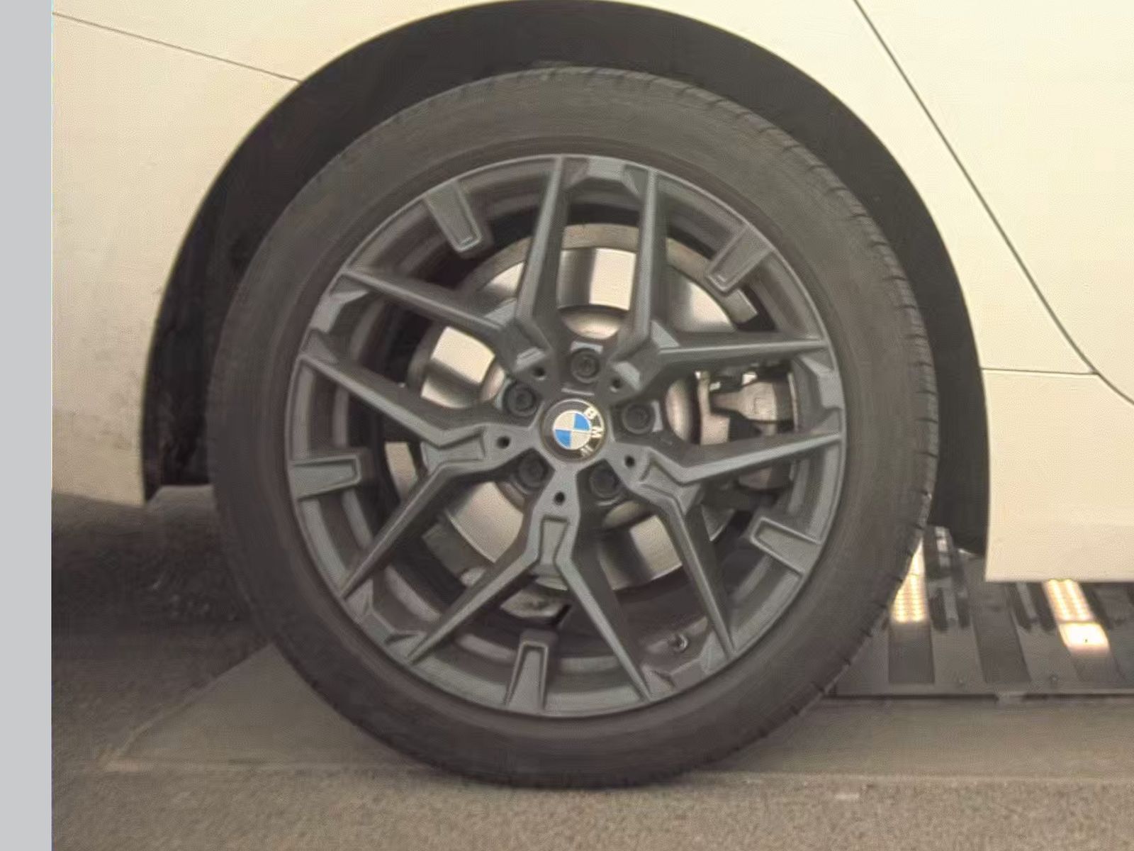 2025 BMW 3 Series 330i xDrive AWD