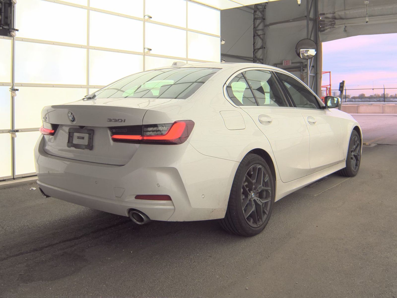 2025 BMW 3 Series 330i xDrive AWD