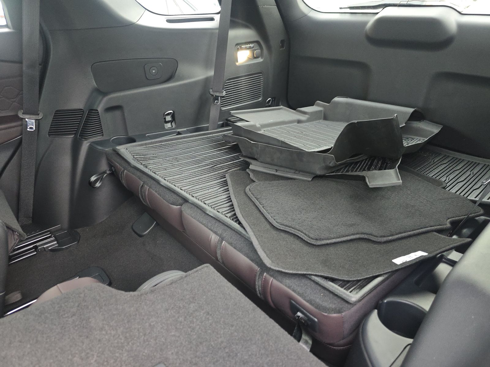 2025 Ford Explorer Platinum AWD