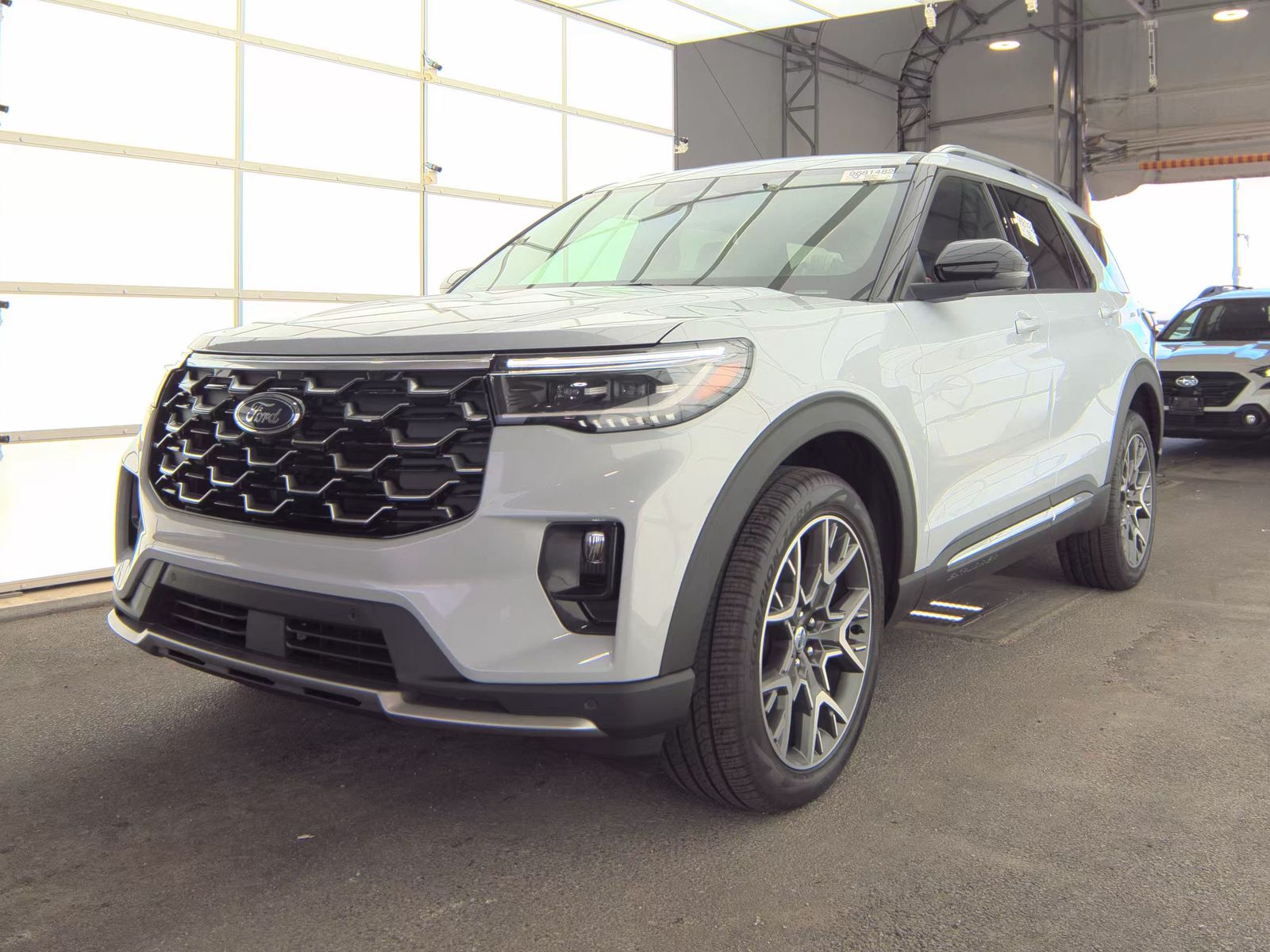 2025 Ford Explorer Platinum AWD