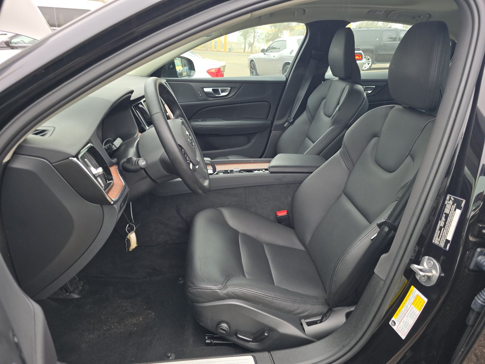 2025 Volvo S60 B5 Plus AWD