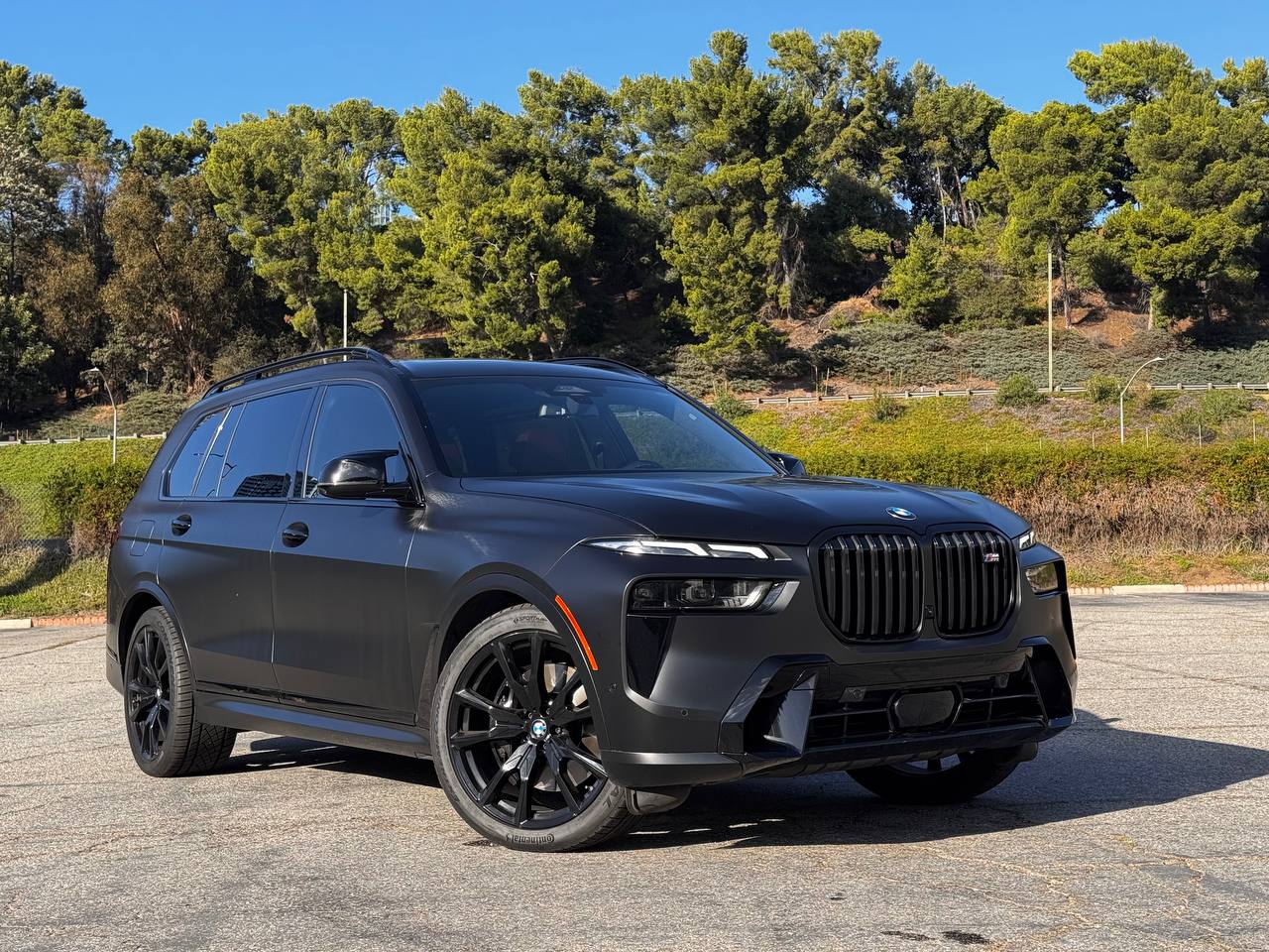 2023 BMW X7 M60i AWD