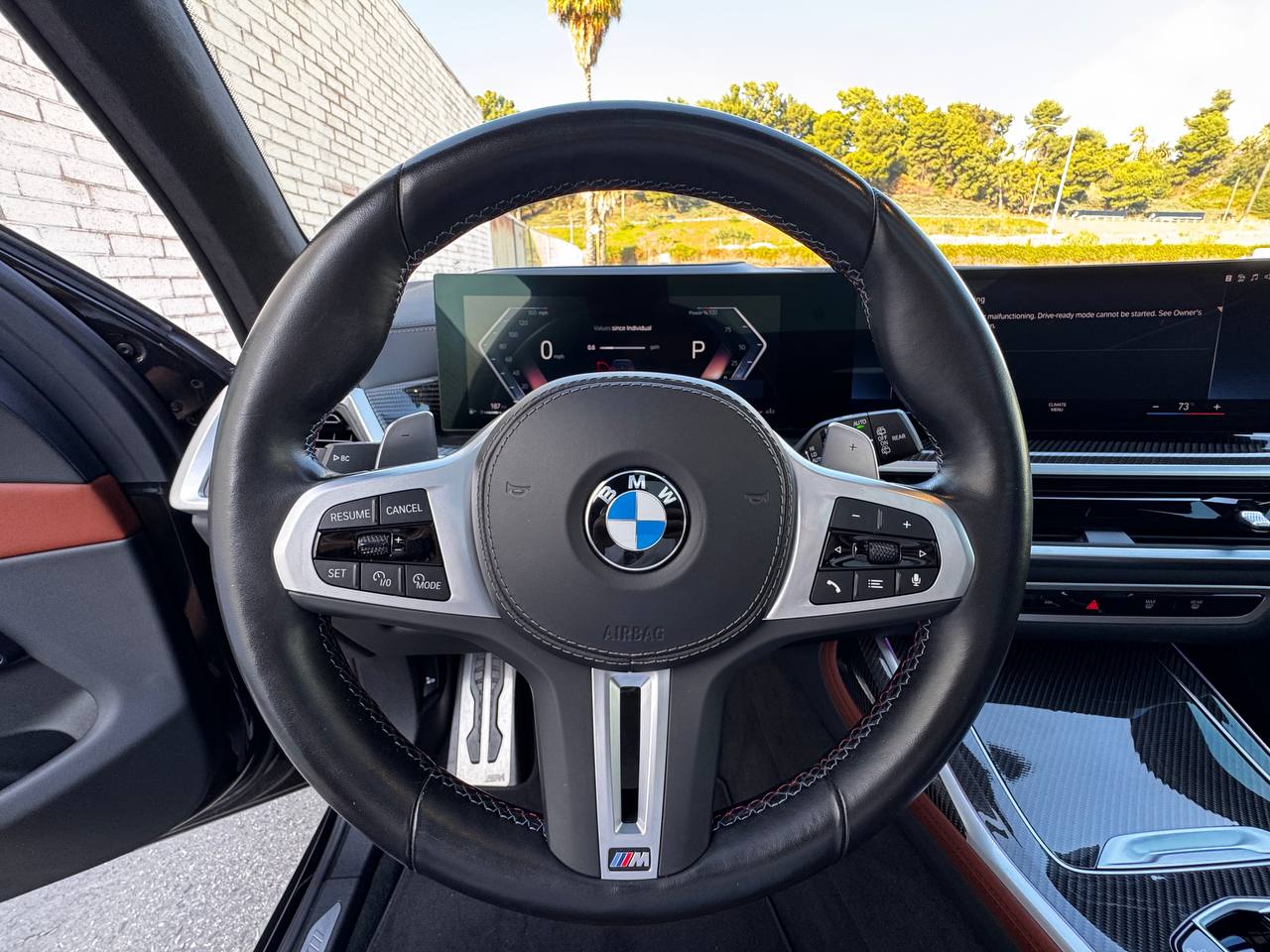 2023 BMW X7 M60i AWD