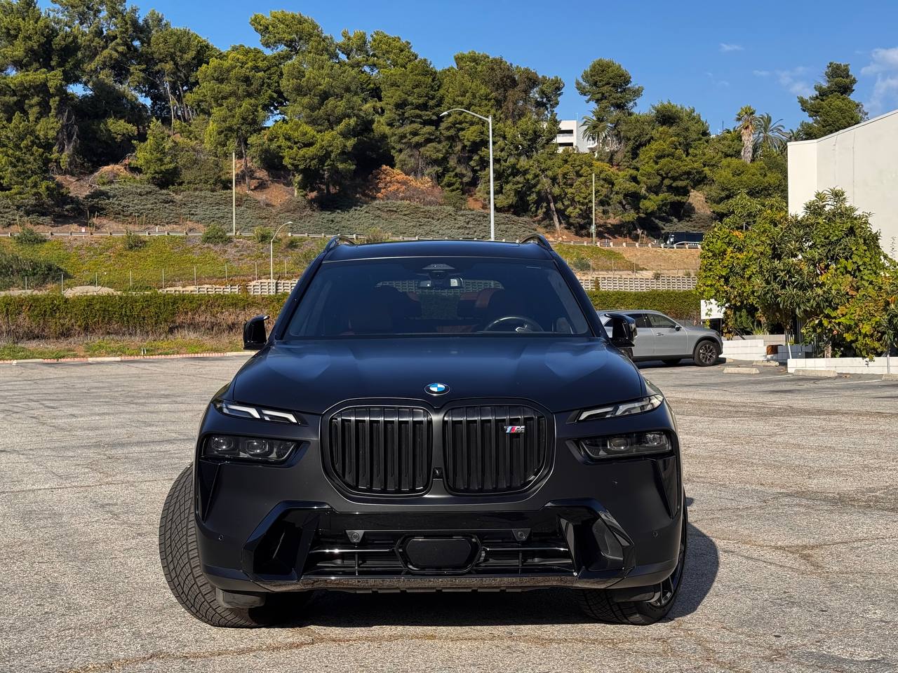2023 BMW X7 M60i AWD