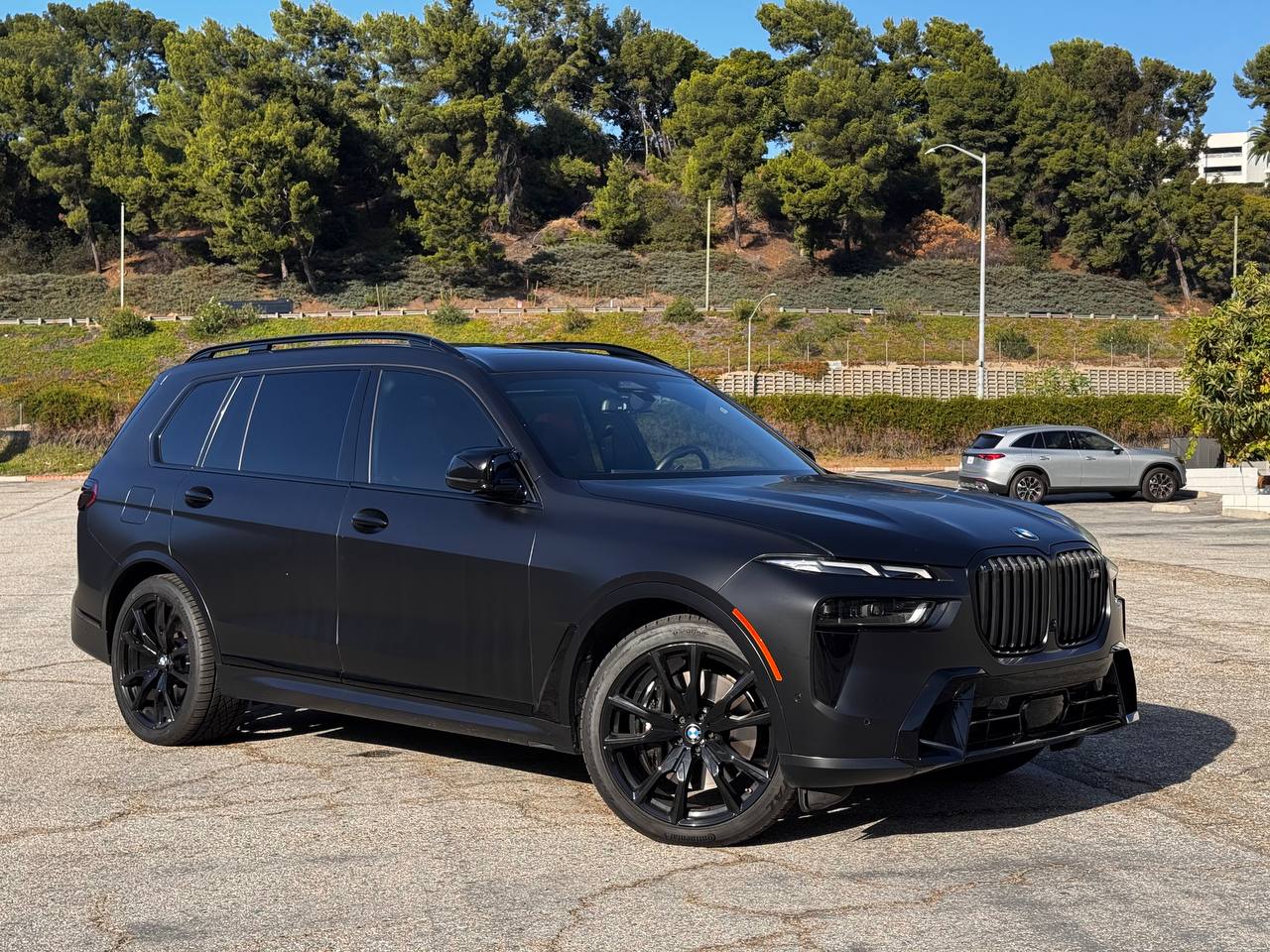 2023 BMW X7 M60i AWD