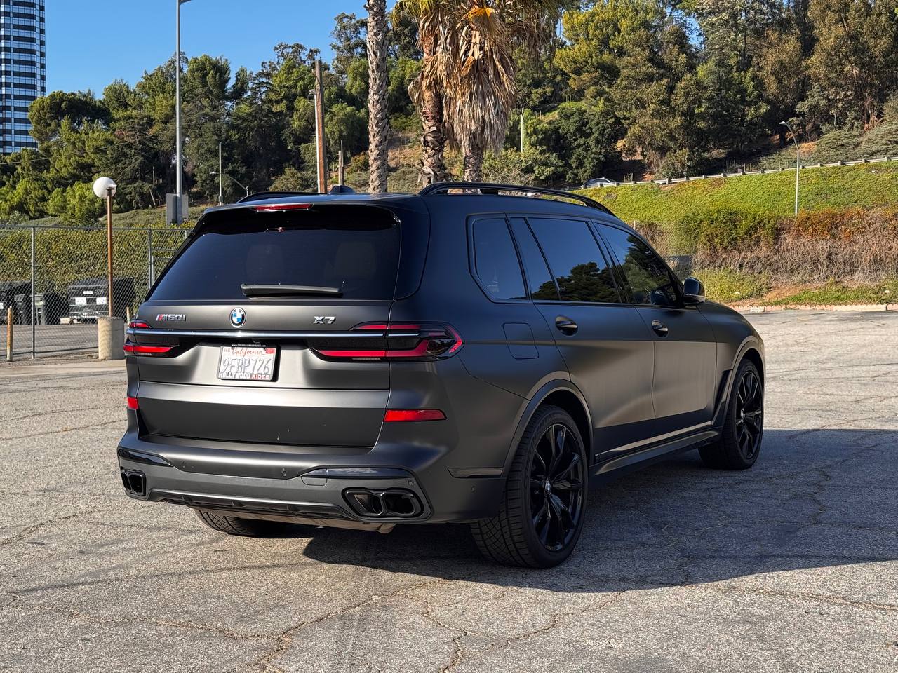 2023 BMW X7 M60i AWD