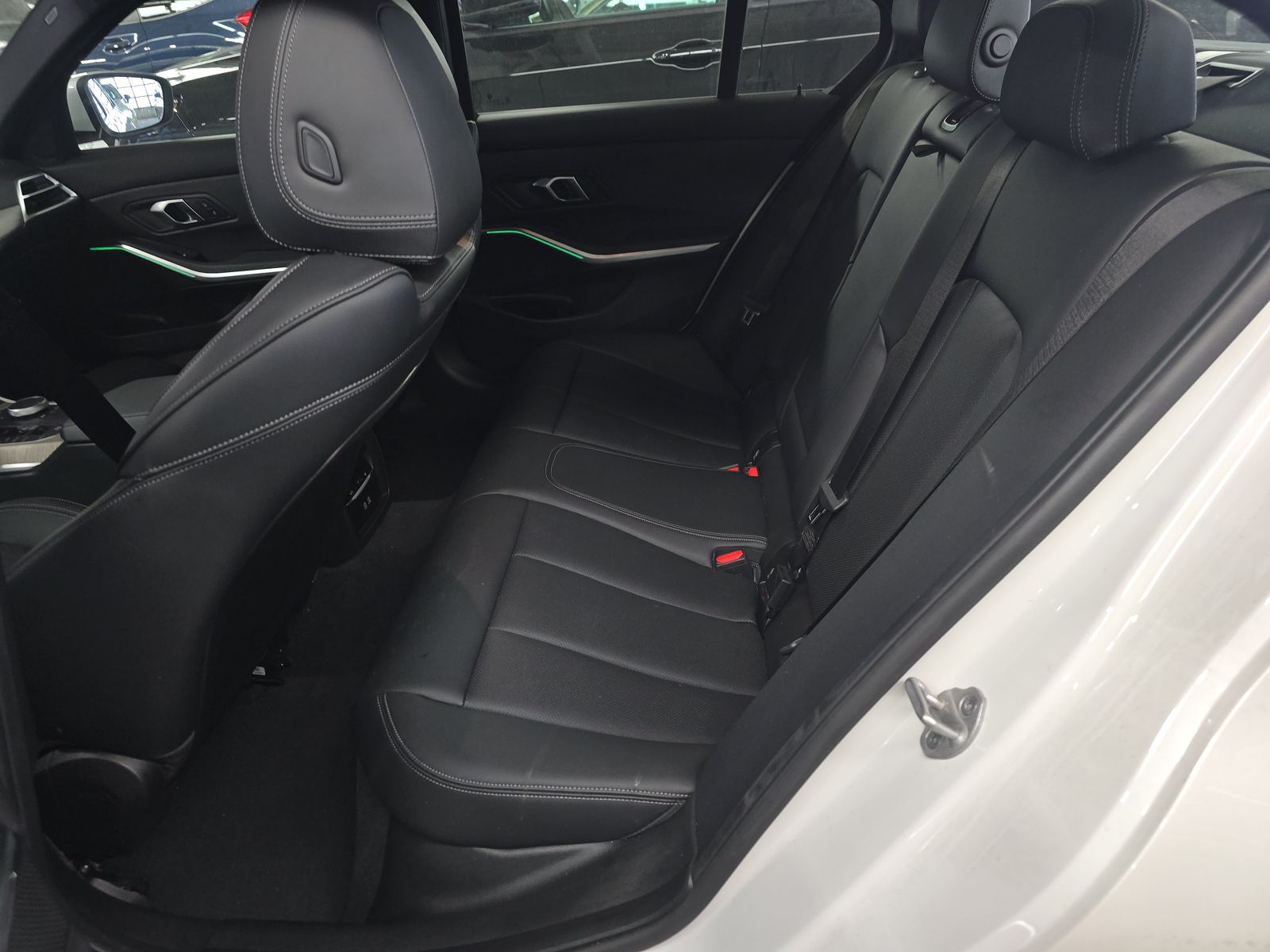 2025 BMW 3 Series 330i xDrive AWD