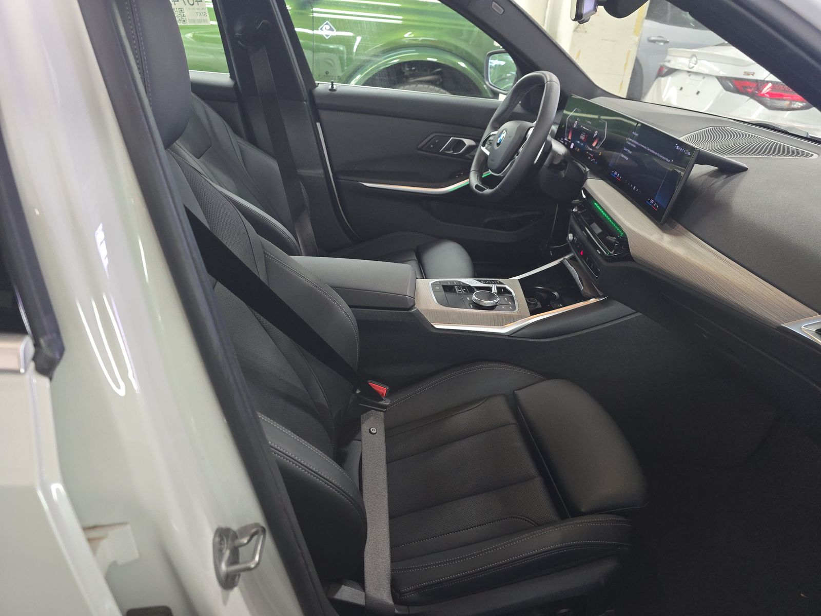 2025 BMW 3 Series 330i xDrive AWD