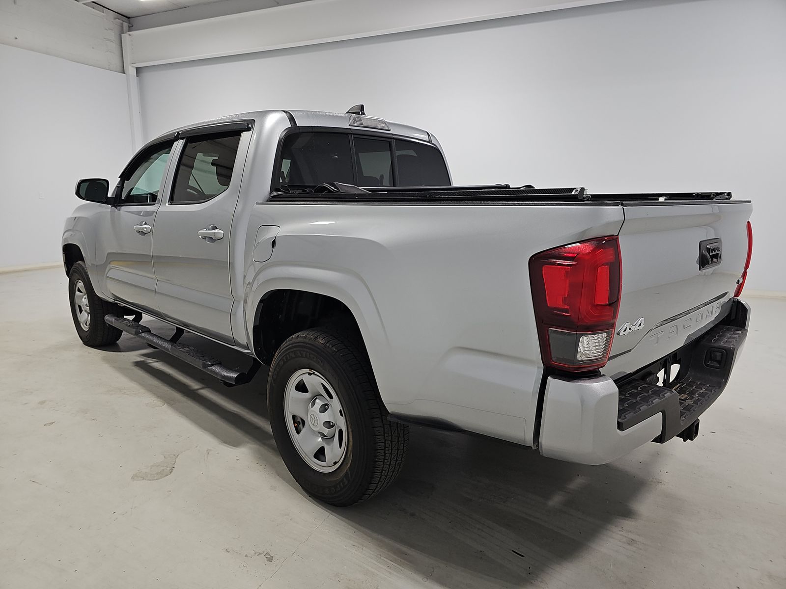 2022 Toyota Tacoma SR AWD
