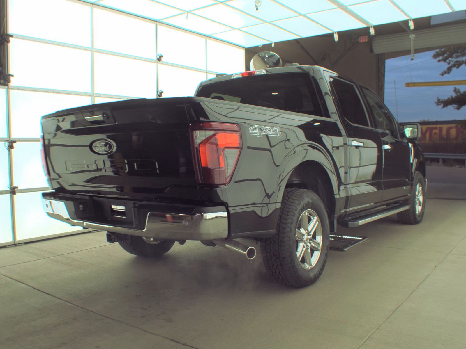 2024 Ford F-150 Hybrid XLT AWD