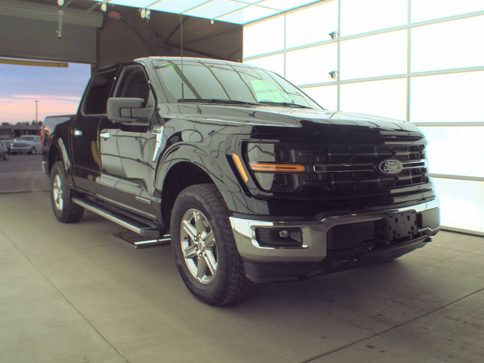 2024 Ford F-150 Hybrid XLT AWD