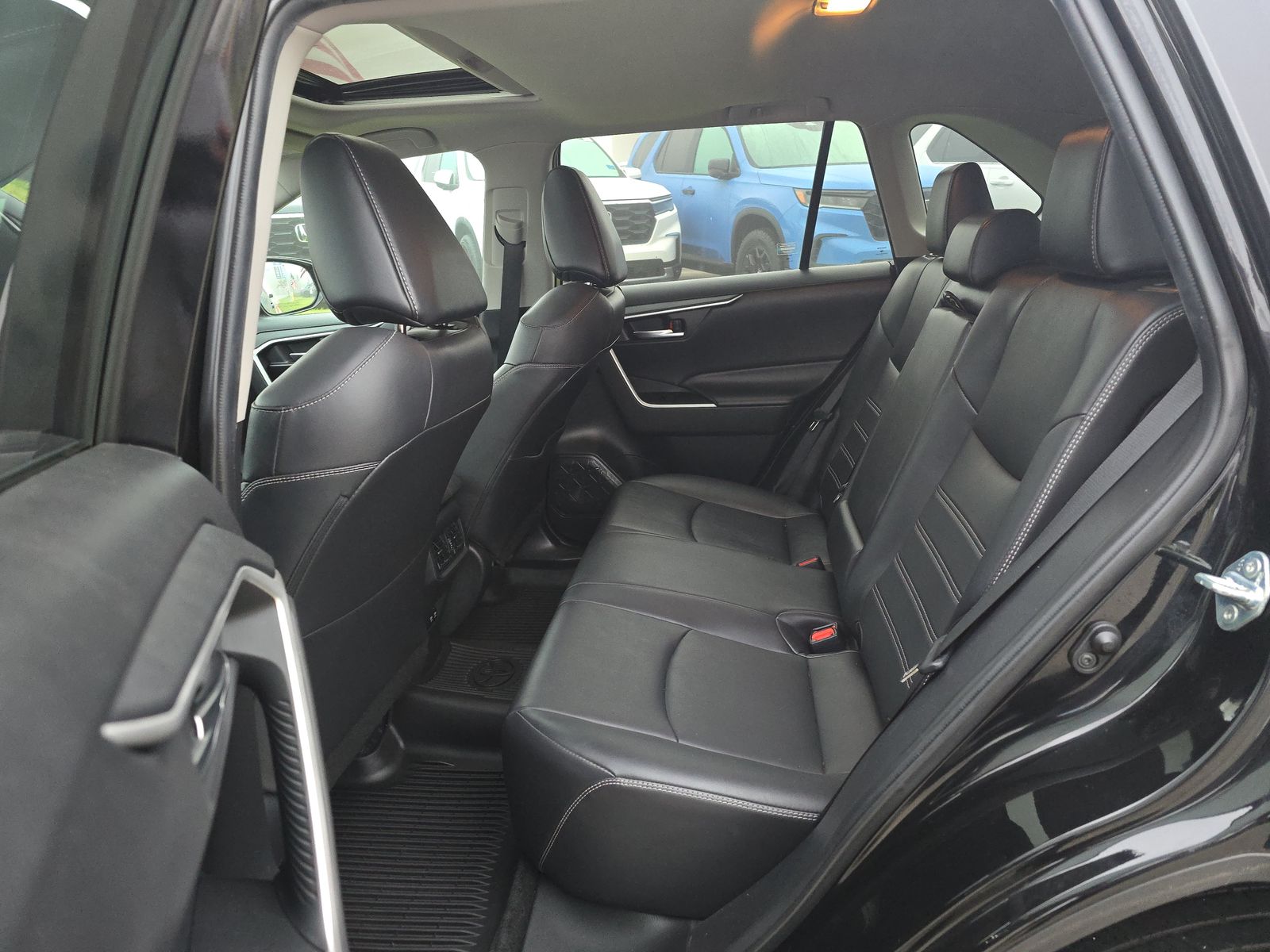 2020 Toyota RAV4 XLE Premium FWD