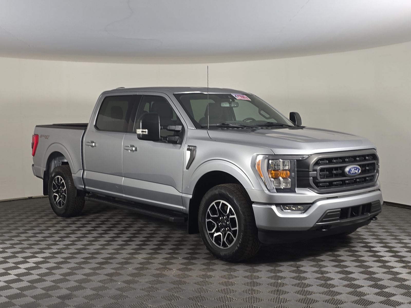 2022 Ford F-150 XLT AWD