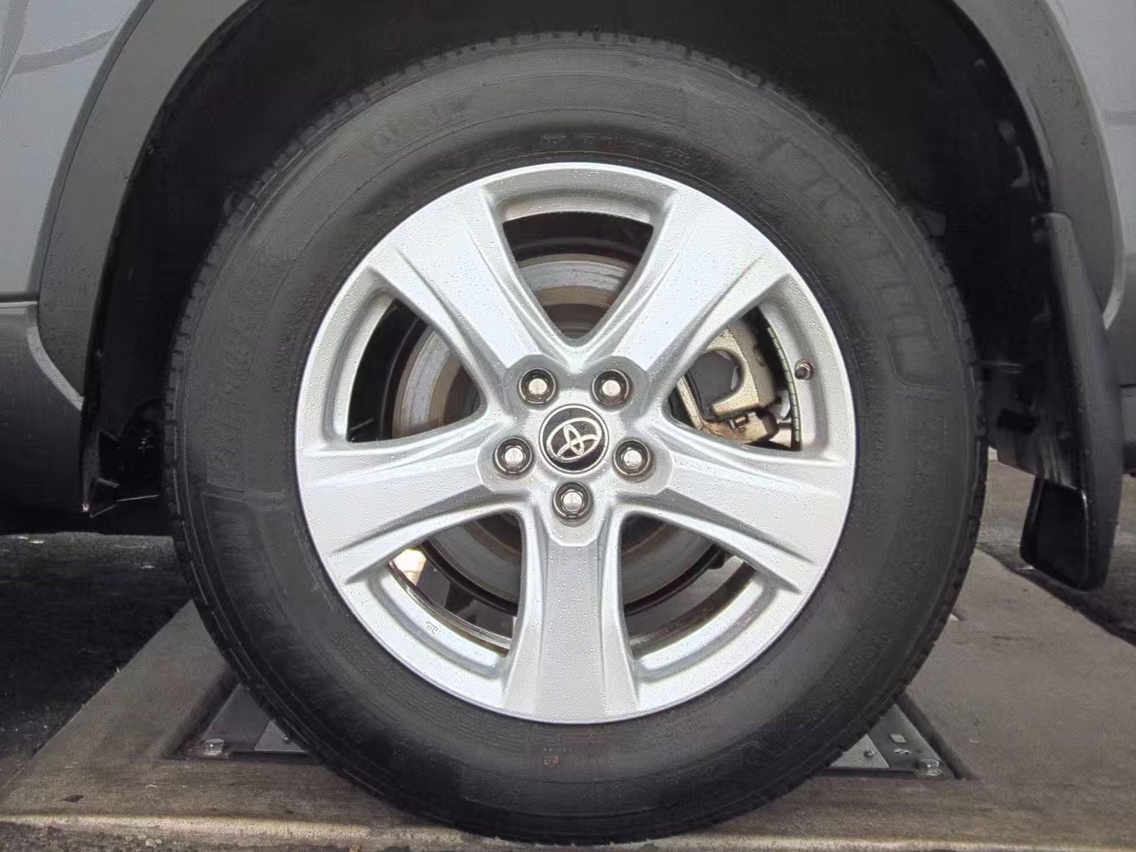 2023 Toyota Highlander LE AWD