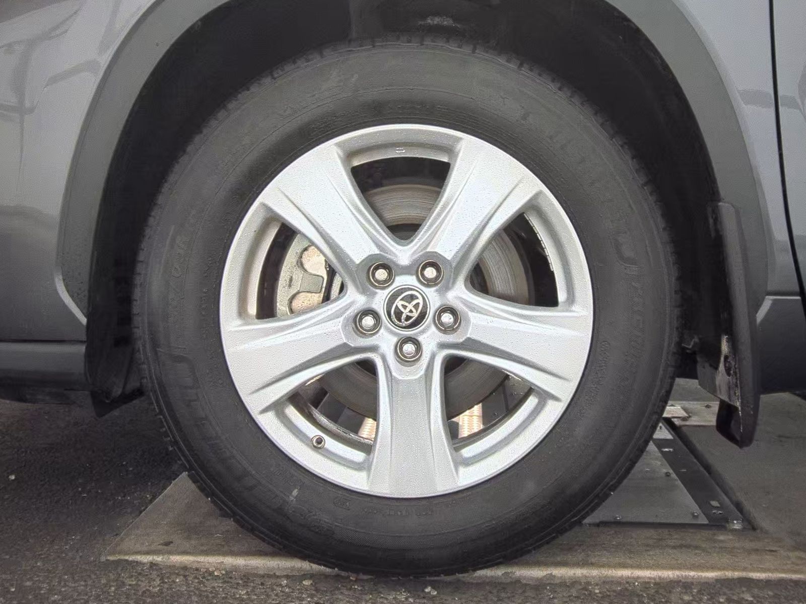 2023 Toyota Highlander LE AWD