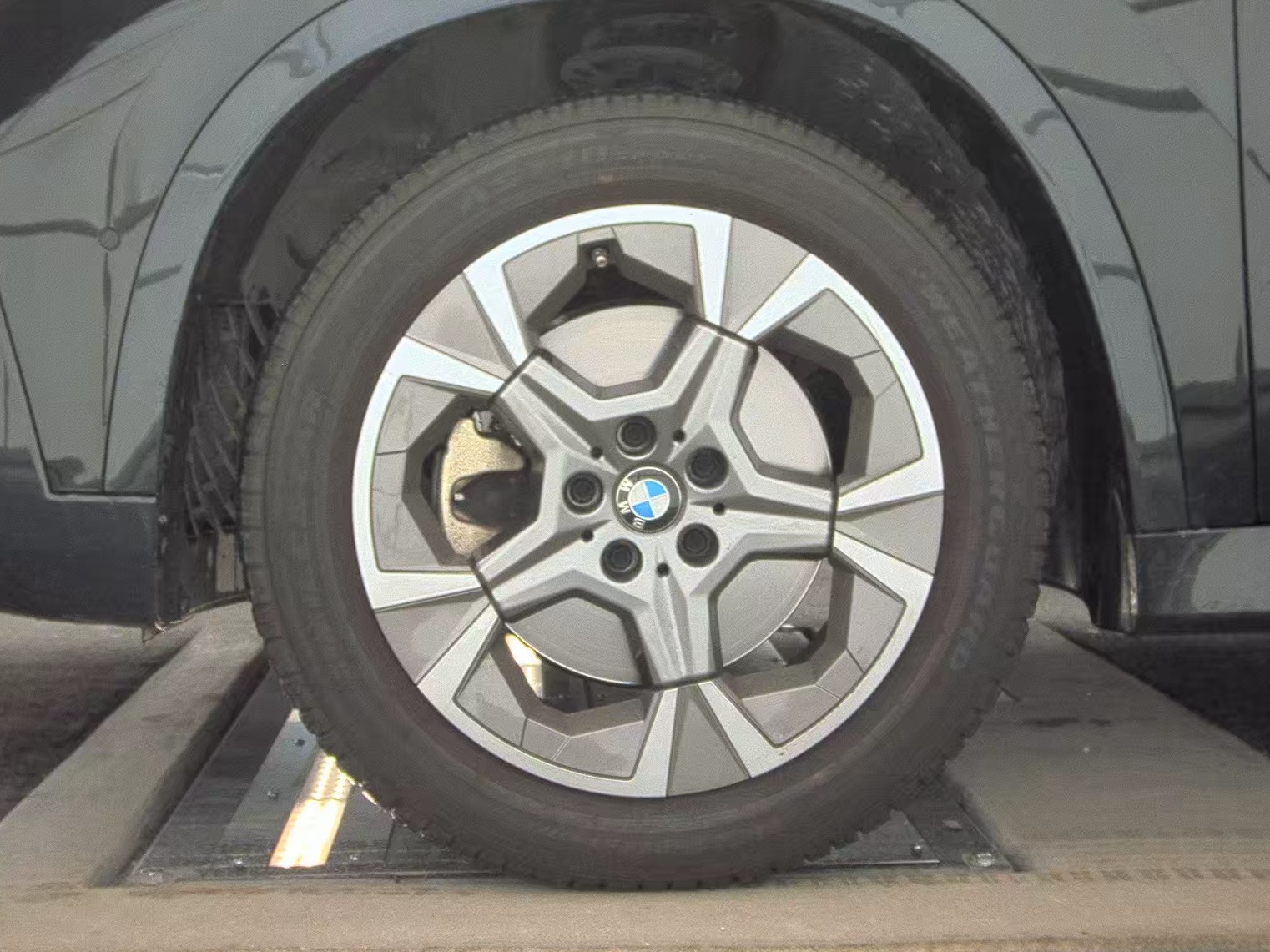 2025 BMW X1 xDrive28i AWD