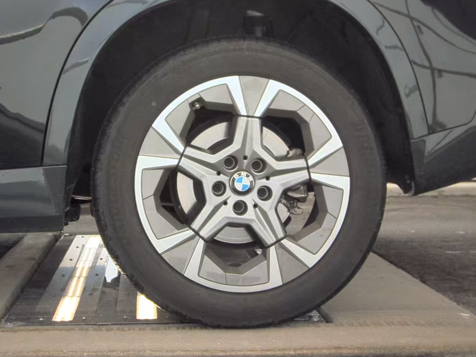 2025 BMW X1 xDrive28i AWD