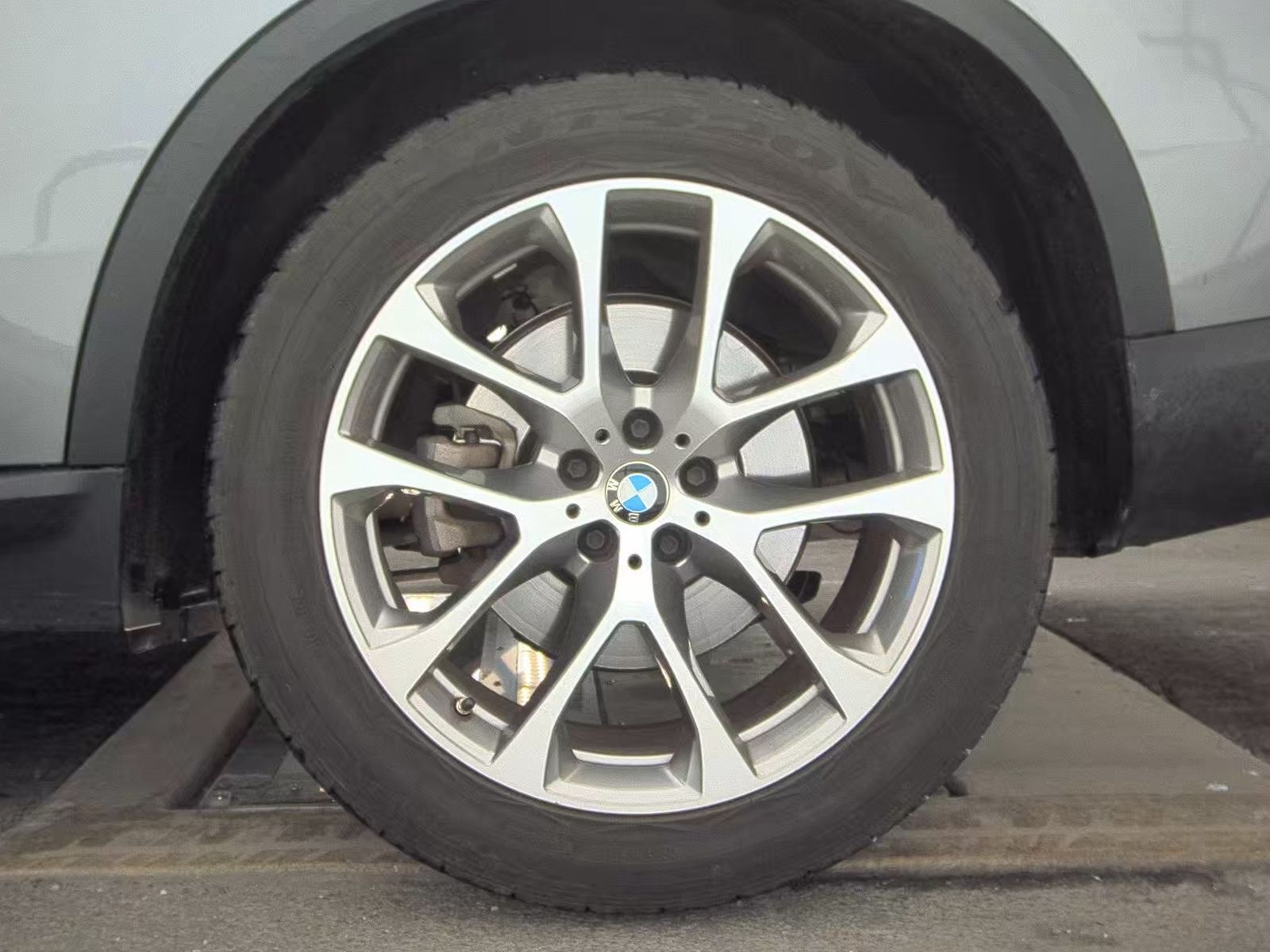 2024 BMW X5 xDrive40i AWD