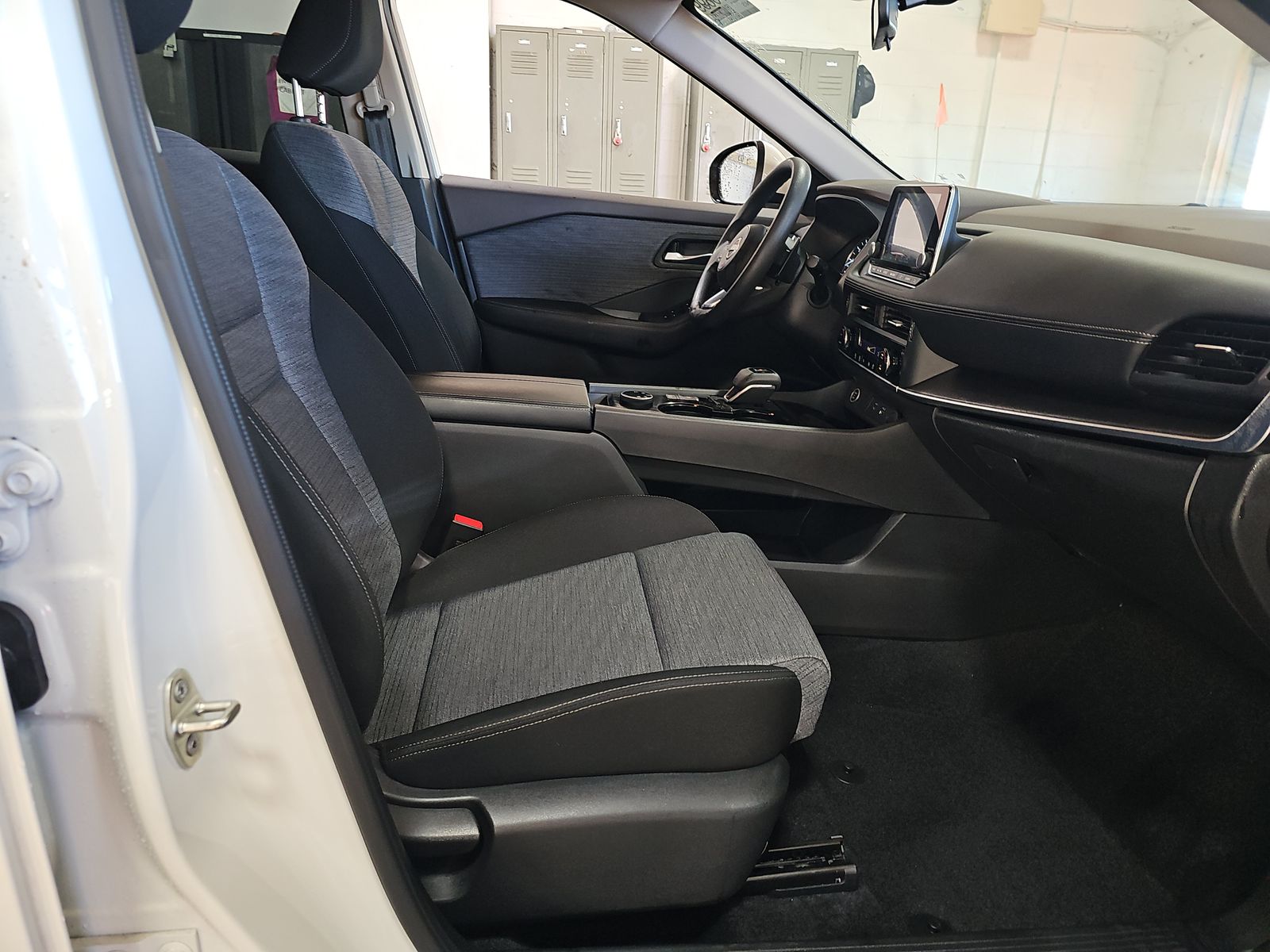 2023 Nissan Rogue SV AWD