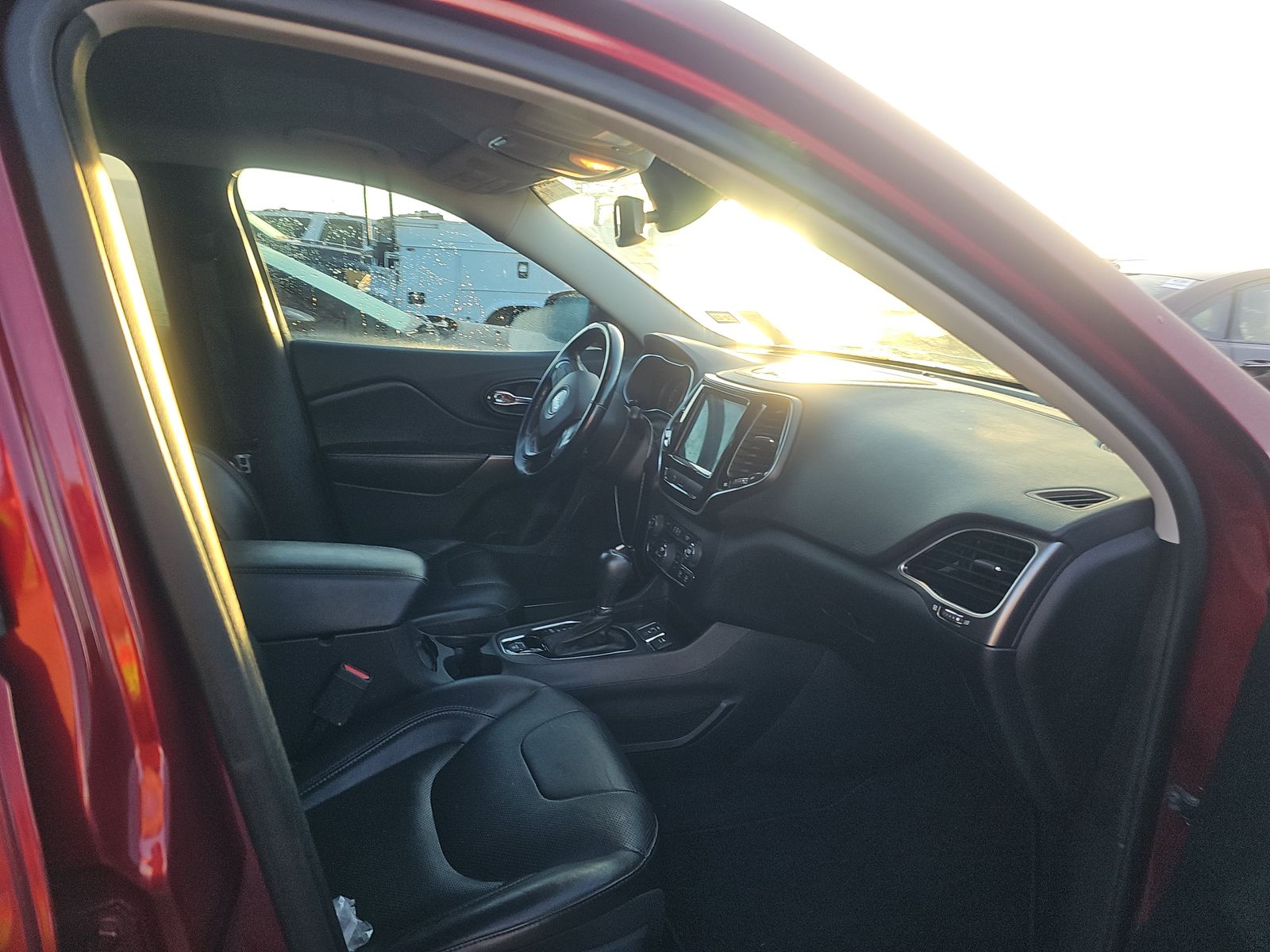 2019 Jeep Cherokee Limited FWD