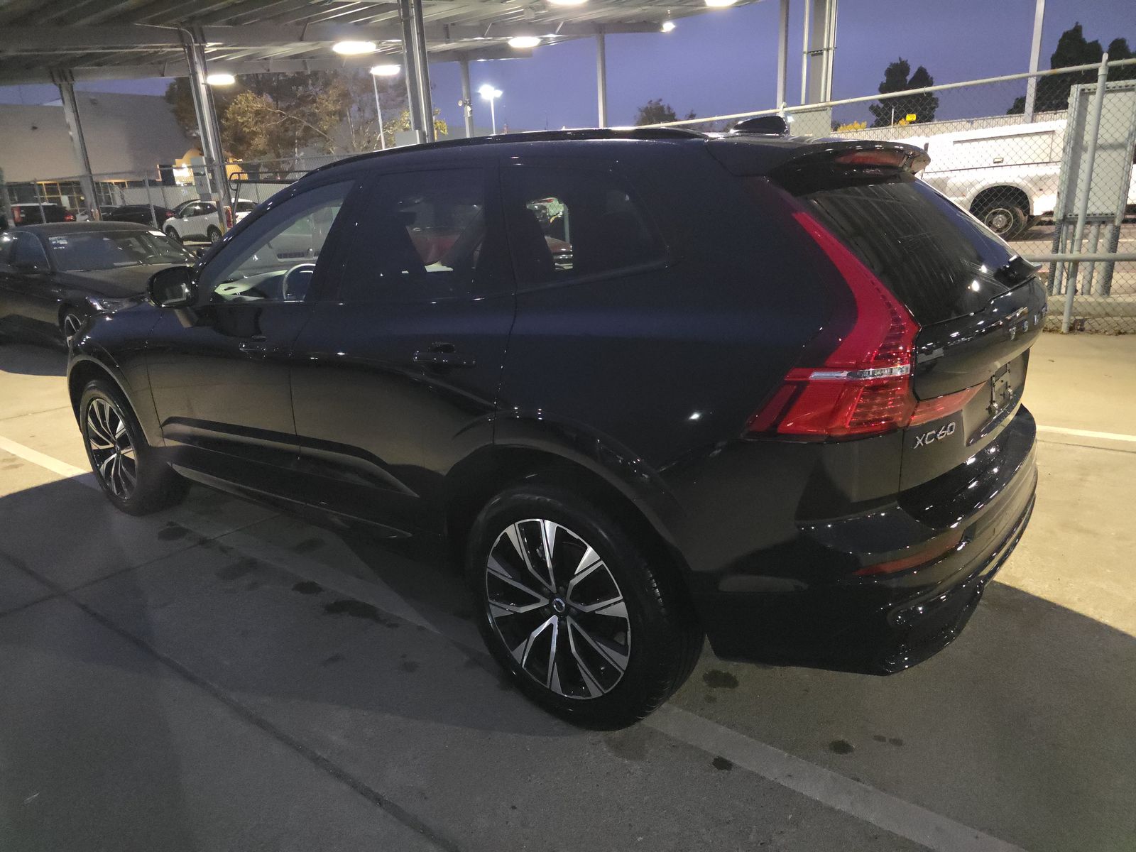 2025 Volvo XC60 B5 Plus AWD