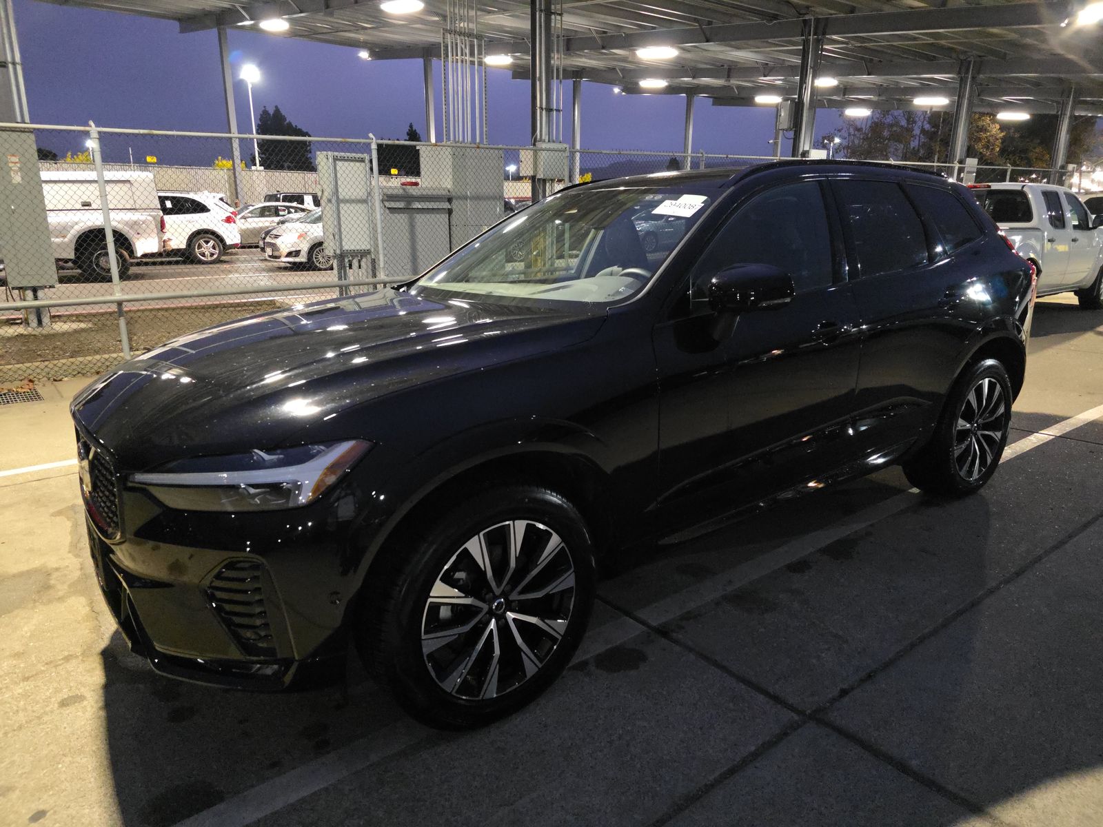 2025 Volvo XC60 B5 Plus AWD