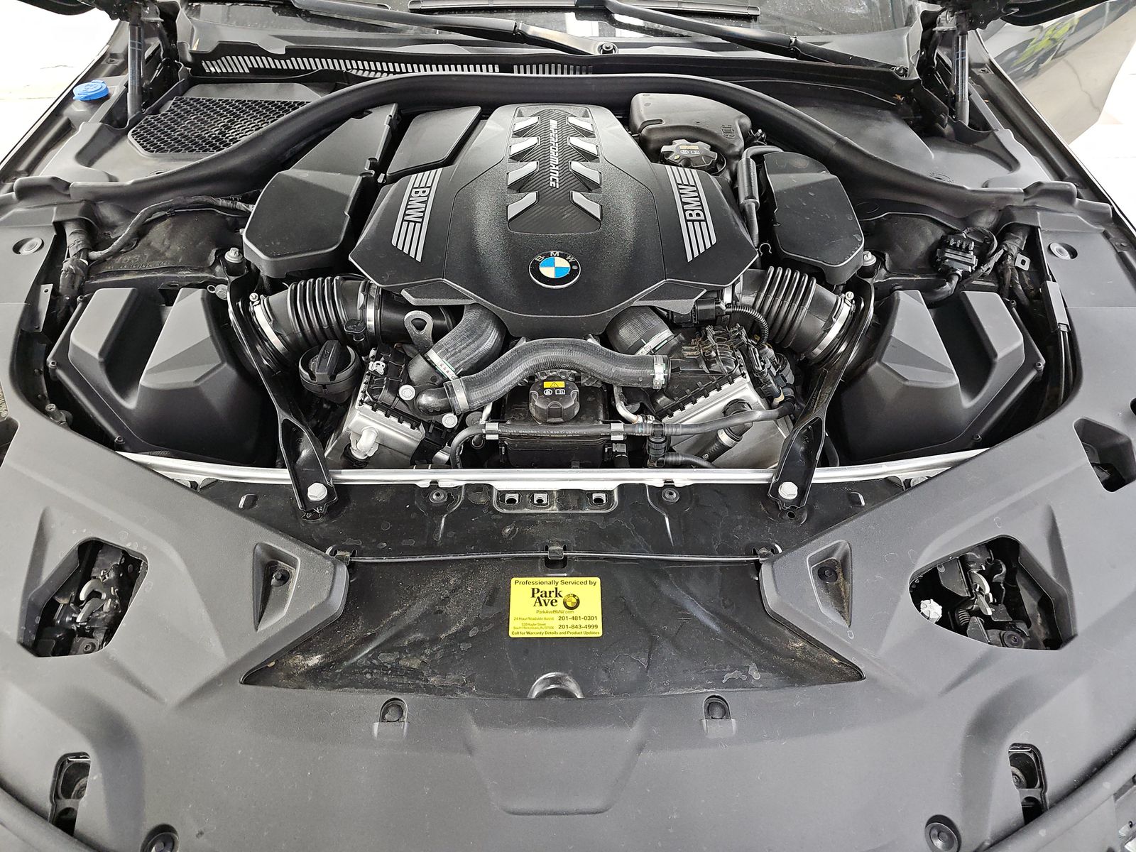 2022 BMW 8 Series M850i xDrive AWD