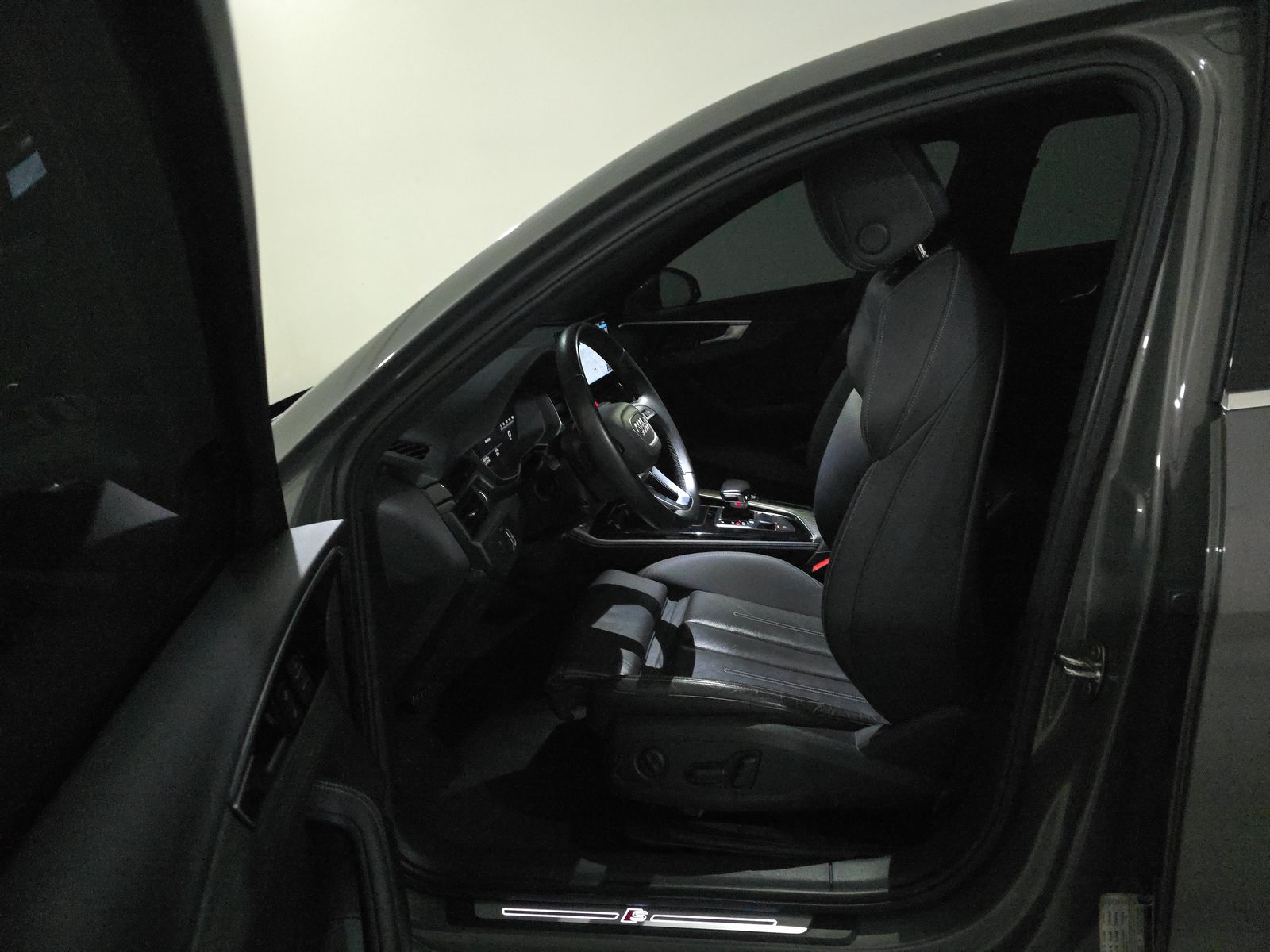 2023 Audi A4 S line Premium Plus AWD