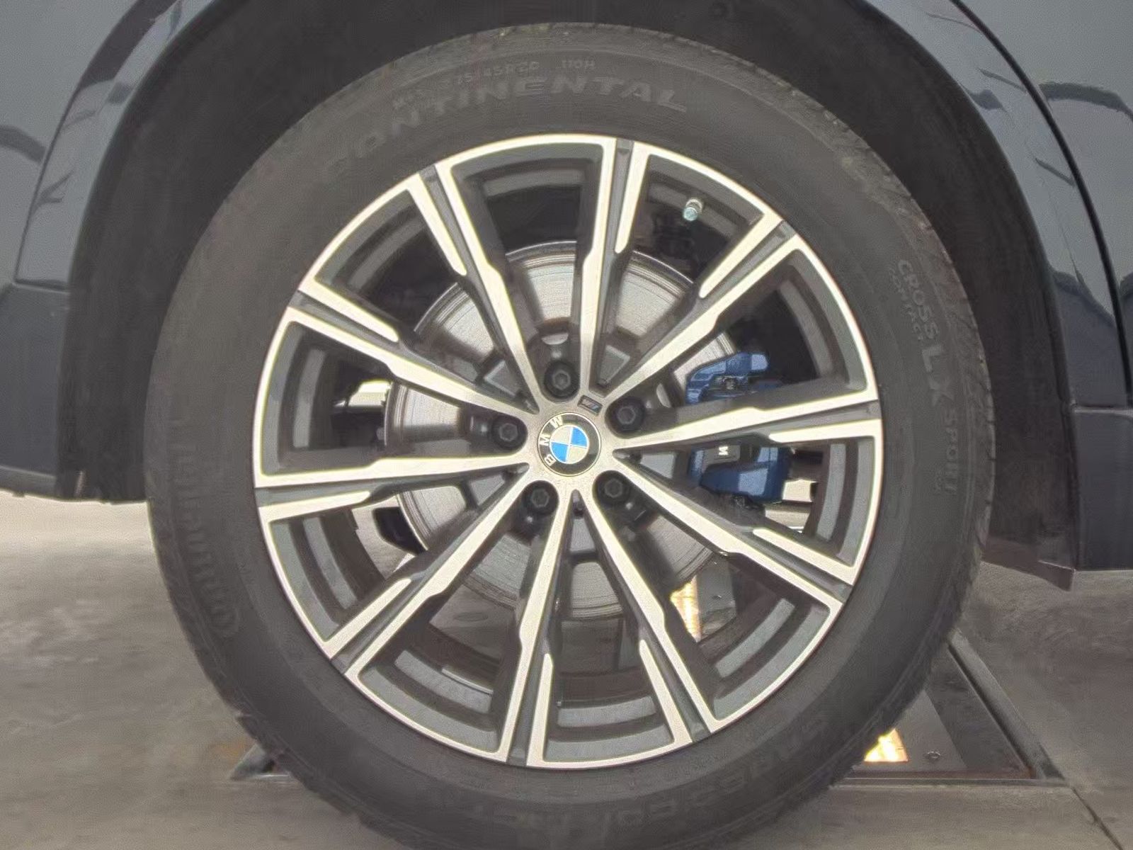 2022 BMW X5 xDrive40i AWD