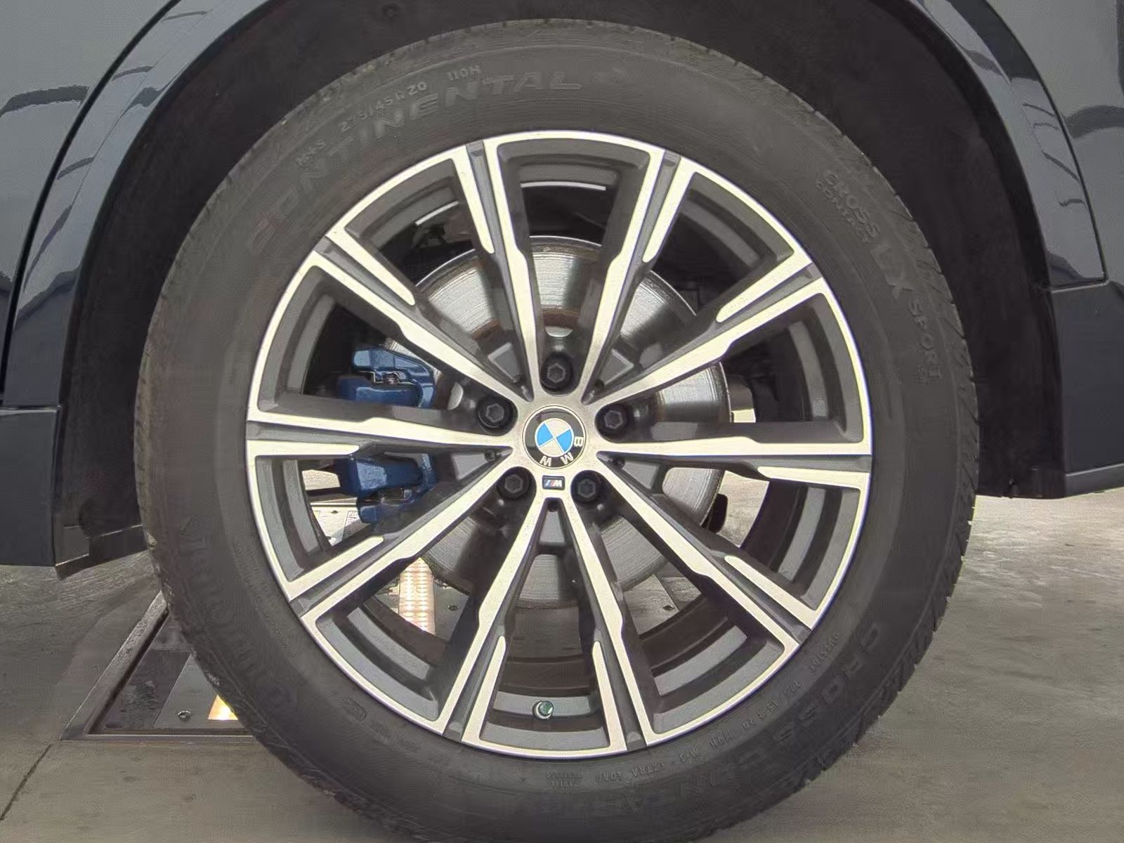 2022 BMW X5 xDrive40i AWD