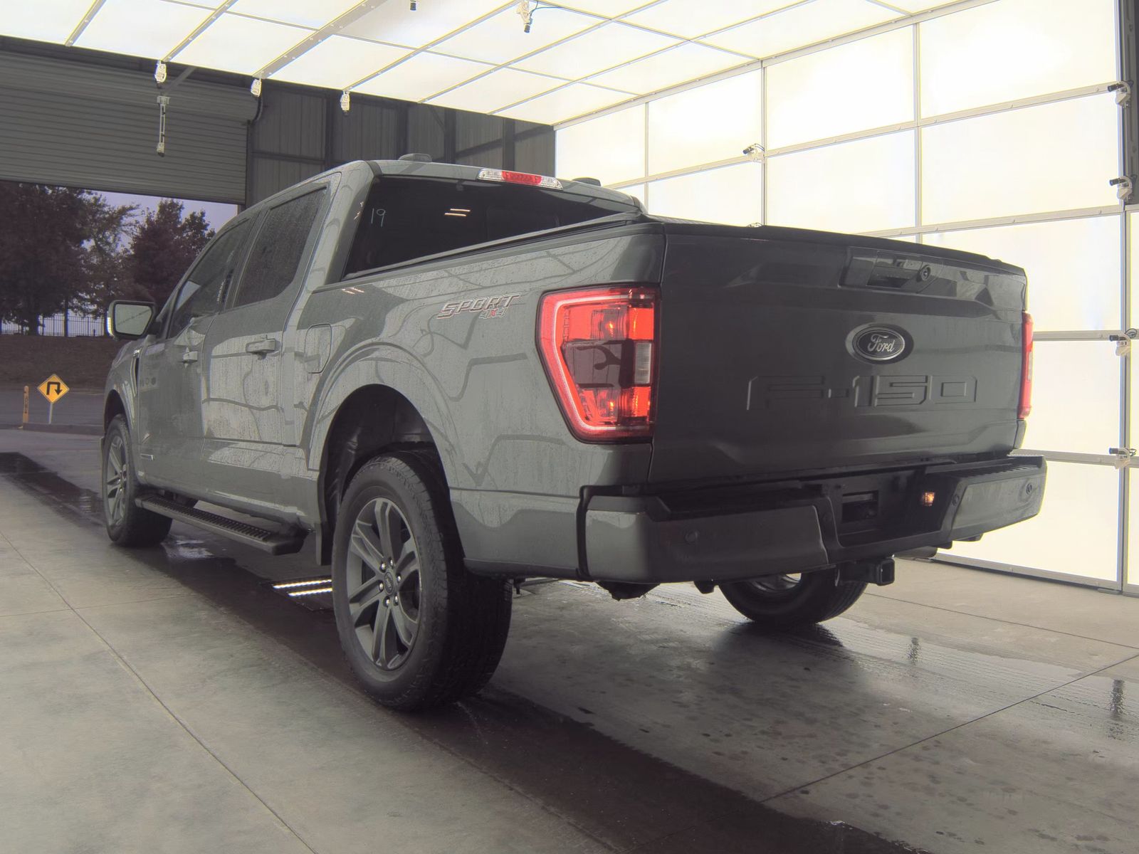 2023 Ford F-150 Hybrid XLT AWD