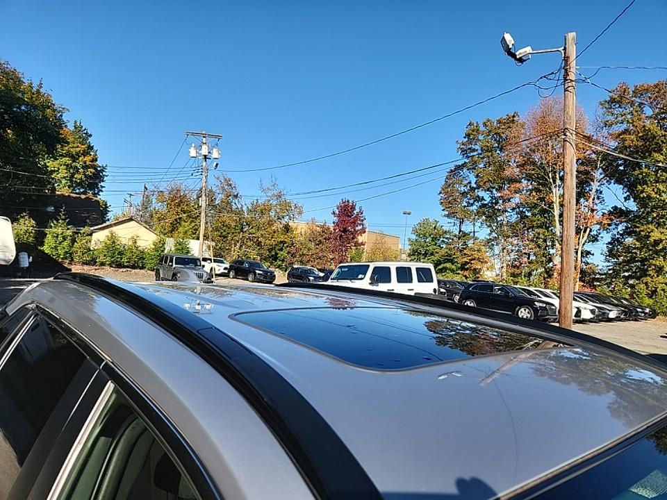 2022 Toyota RAV4 Hybrid SE AWD