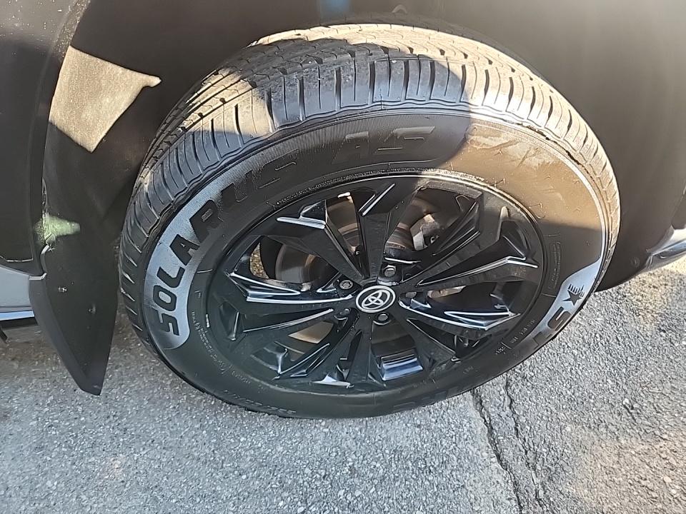 2022 Toyota RAV4 Hybrid SE AWD