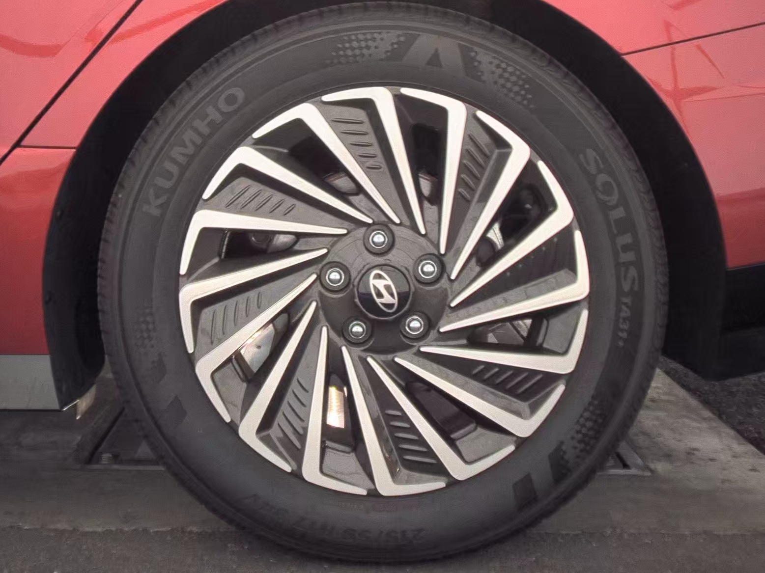 2025 Hyundai Sonata Hybrid Limited FWD