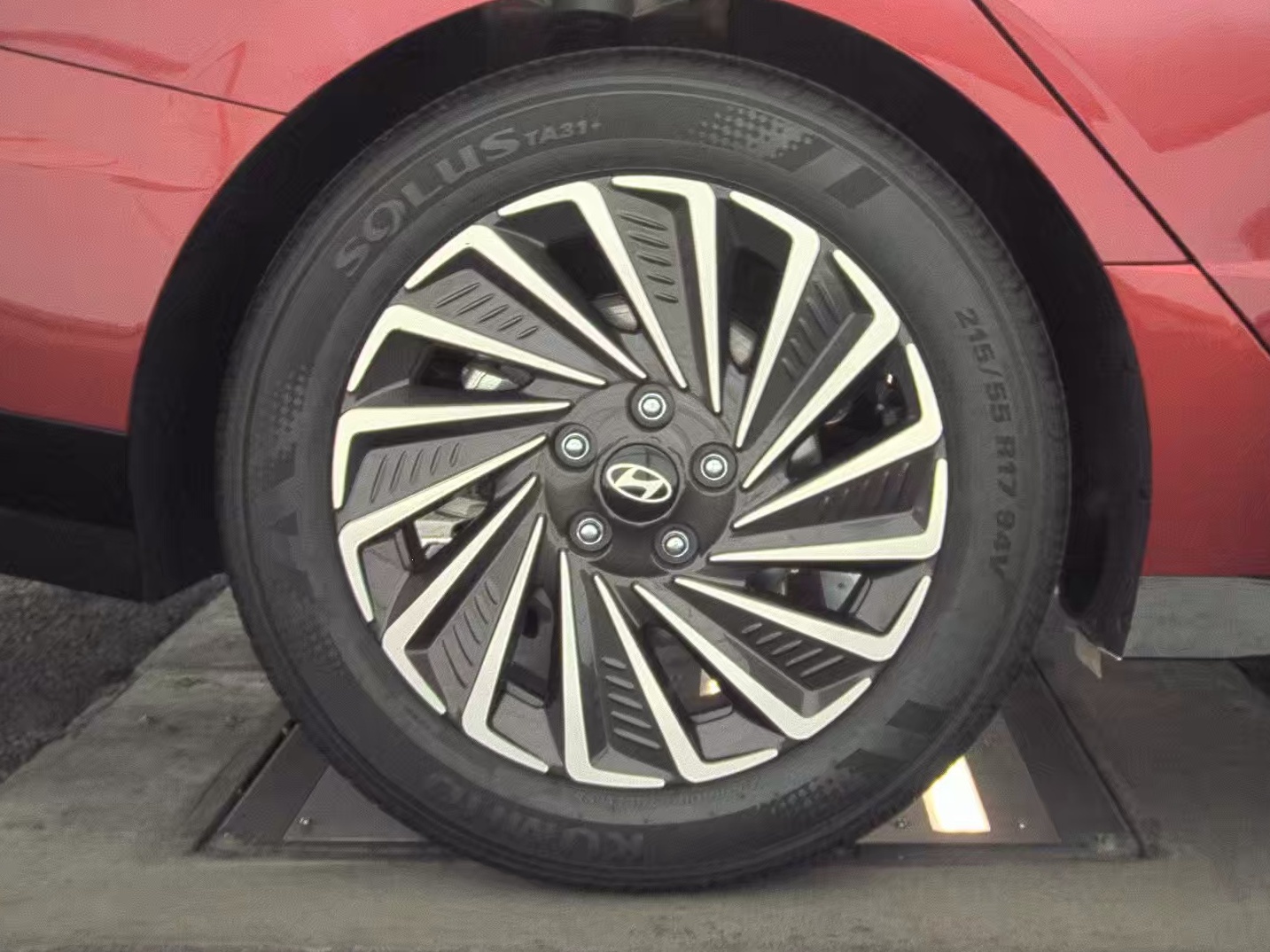 2025 Hyundai Sonata Hybrid Limited FWD