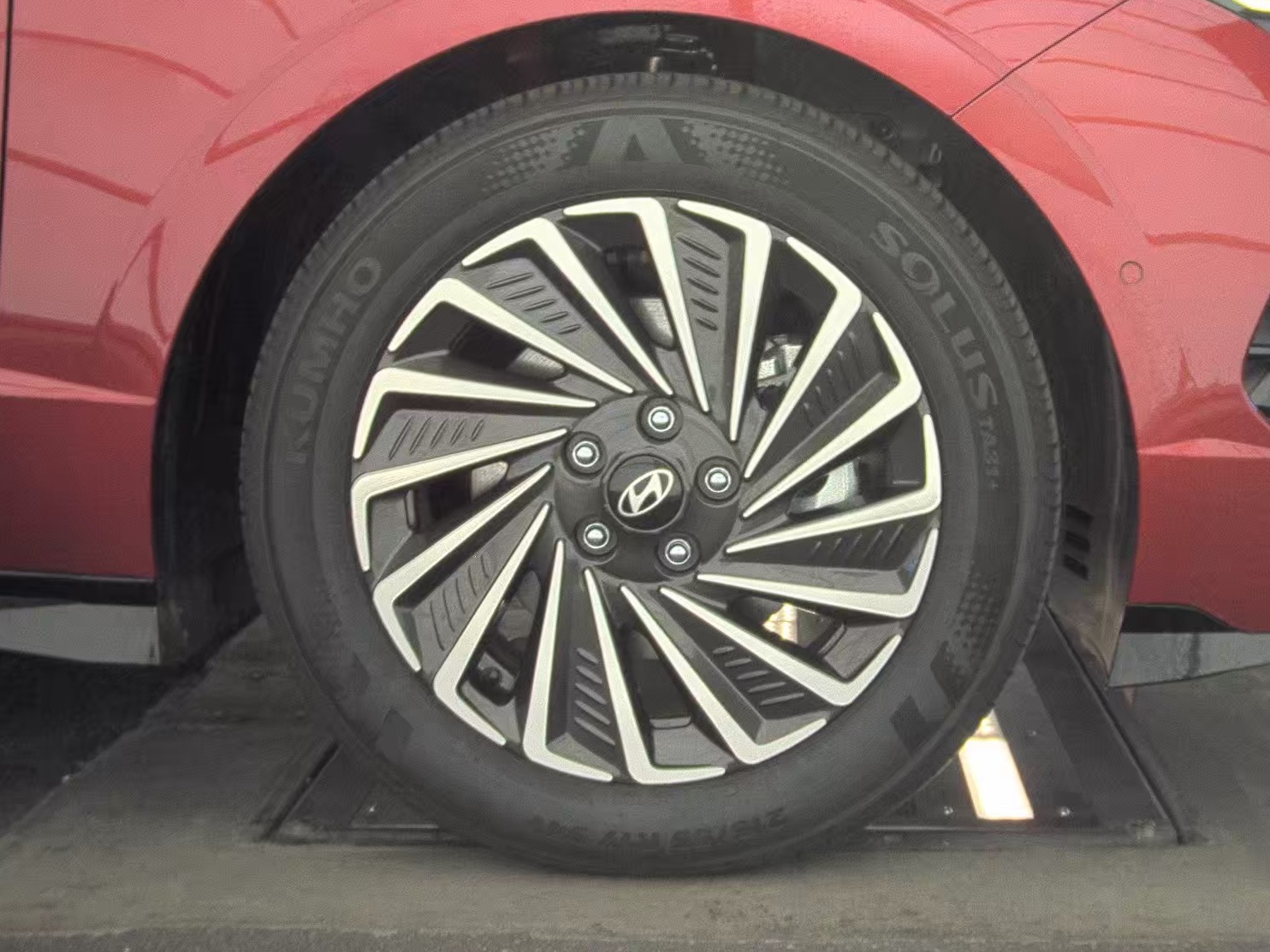 2025 Hyundai Sonata Hybrid Limited FWD