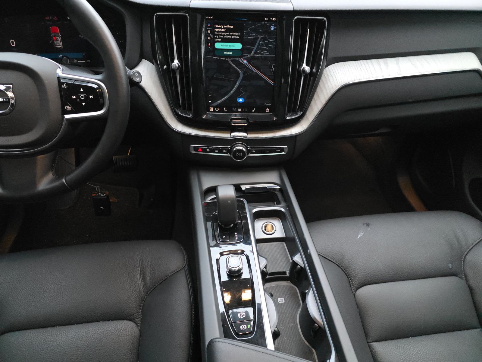 2025 Volvo XC60 B5 Plus AWD