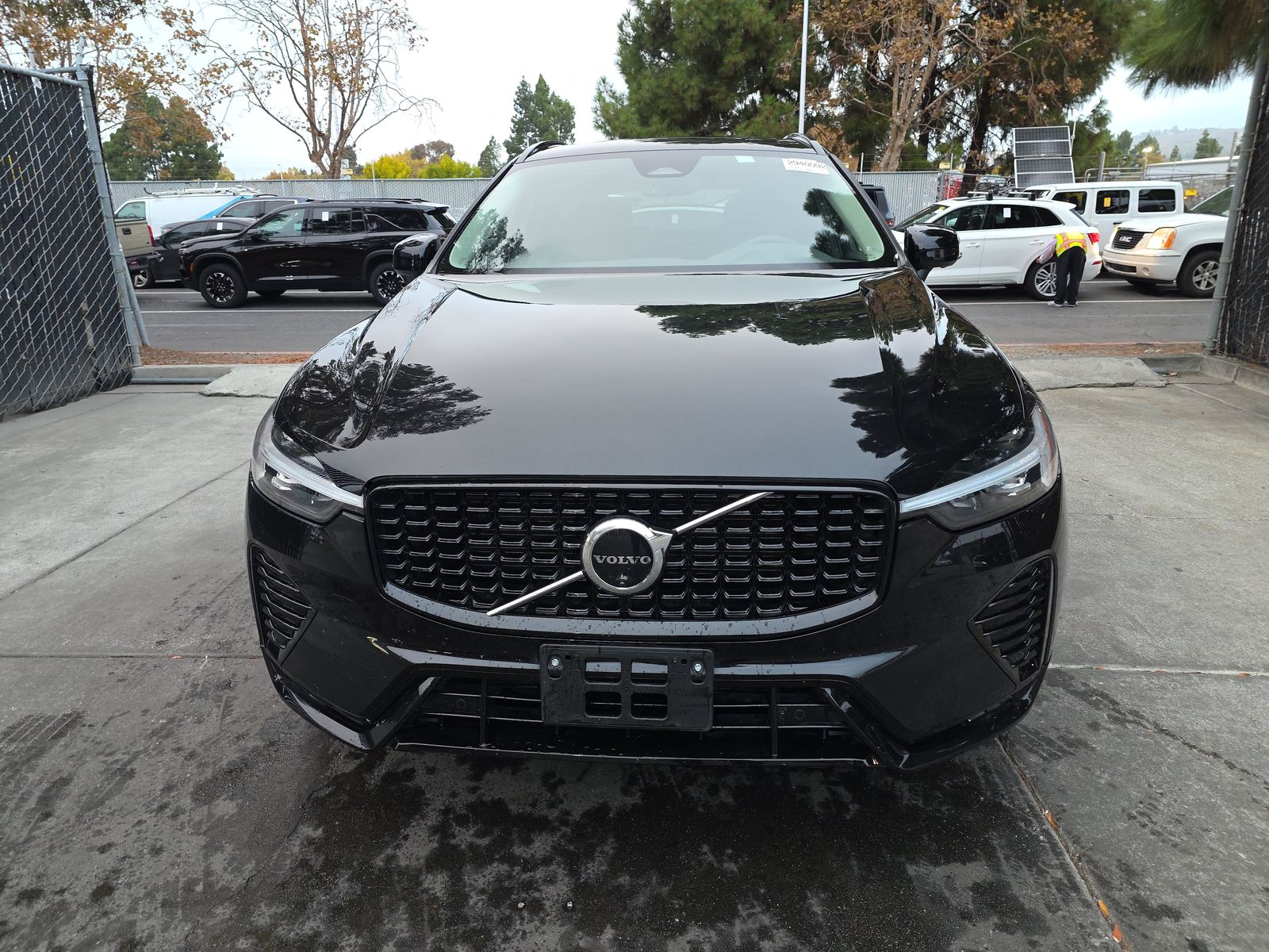 2025 Volvo XC60 B5 Plus AWD