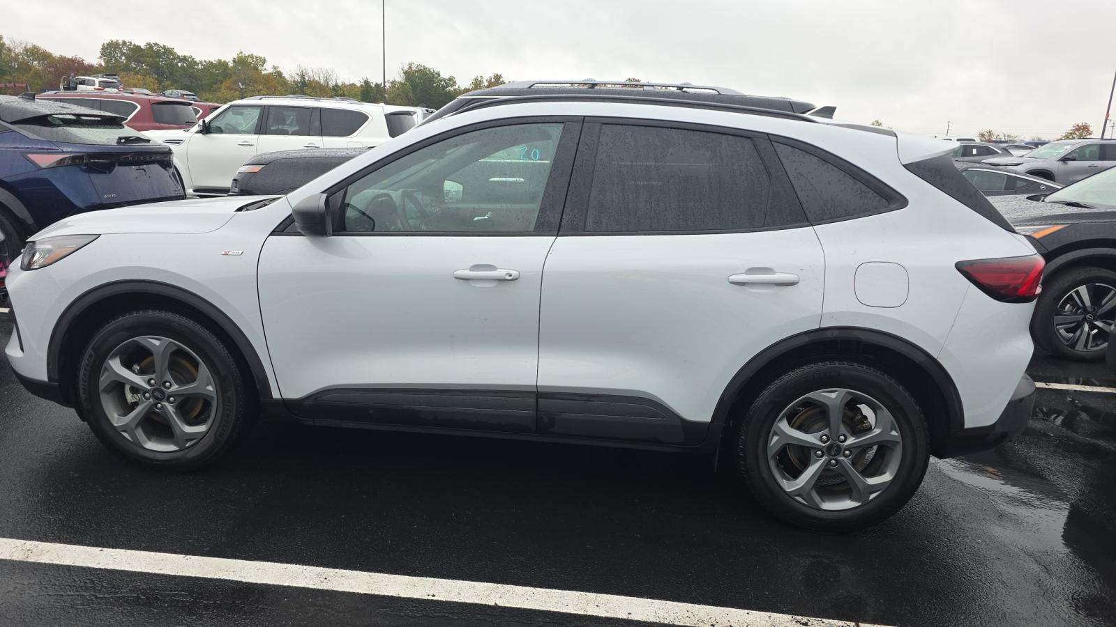 2025 Ford Escape Hybrid ST-Line FWD