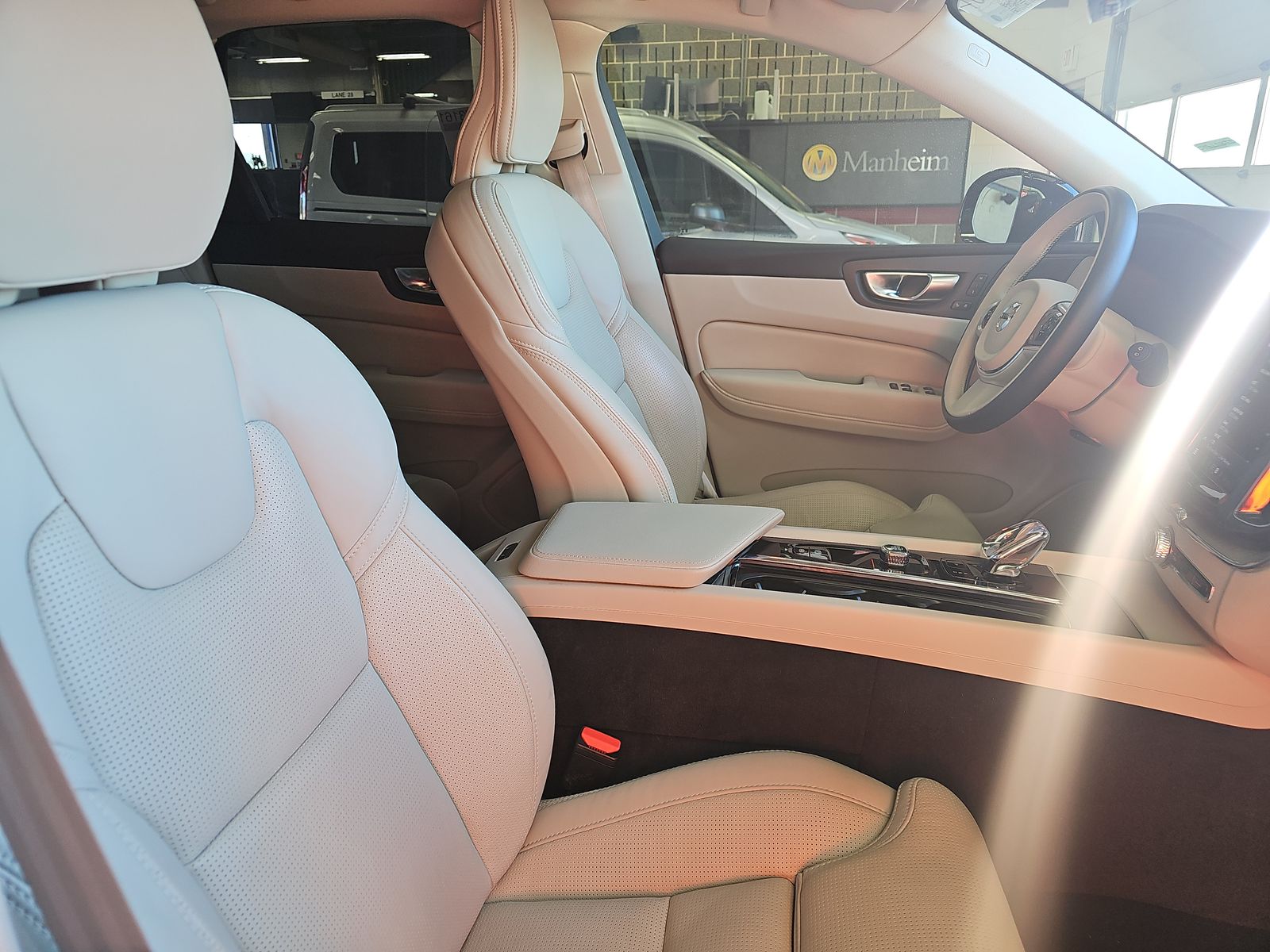 2024 Volvo XC60 Recharge T8 Ultimate AWD